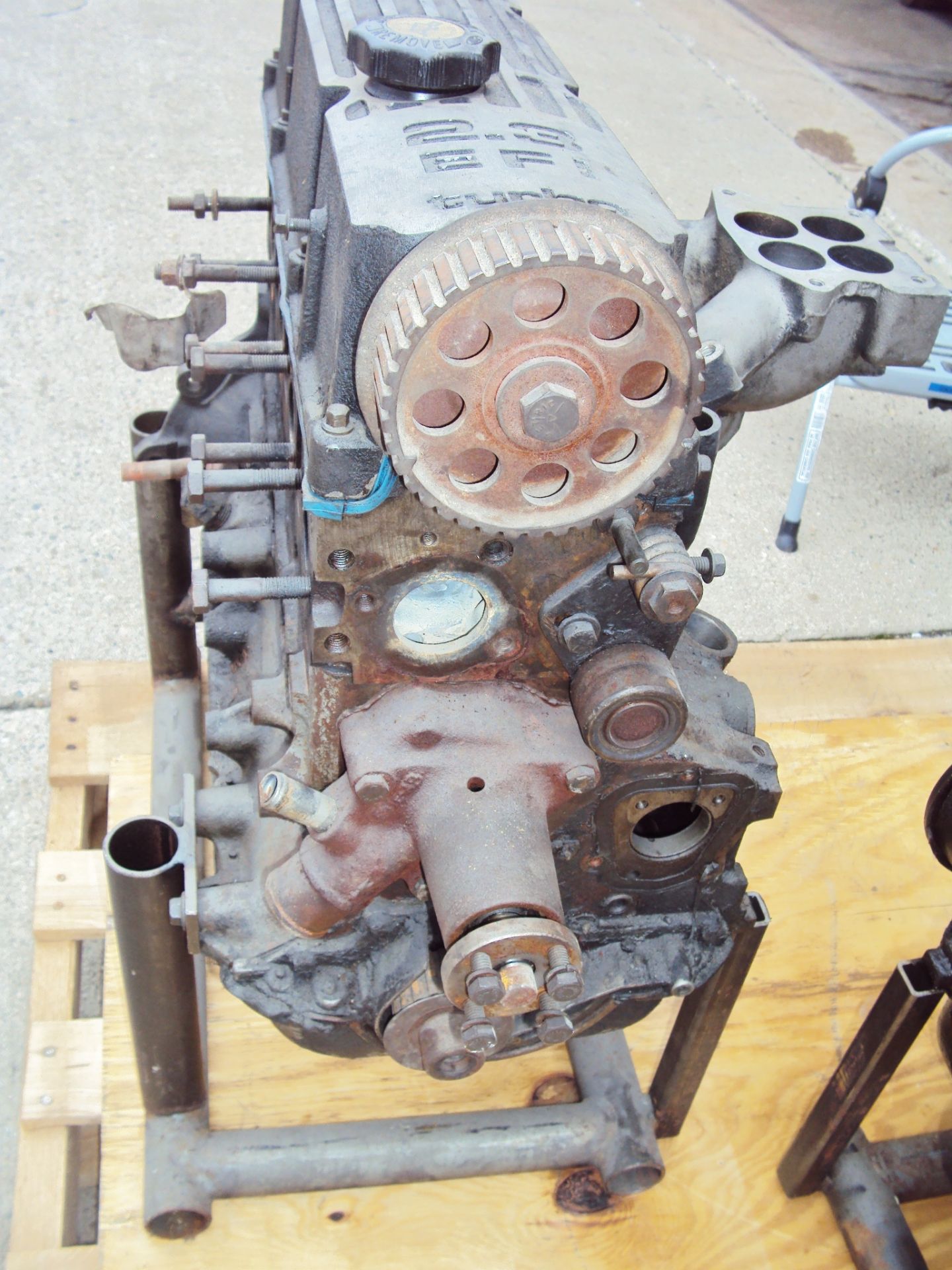 FORD 2,3 EFI TURBO ENGINES - Image 8 of 9