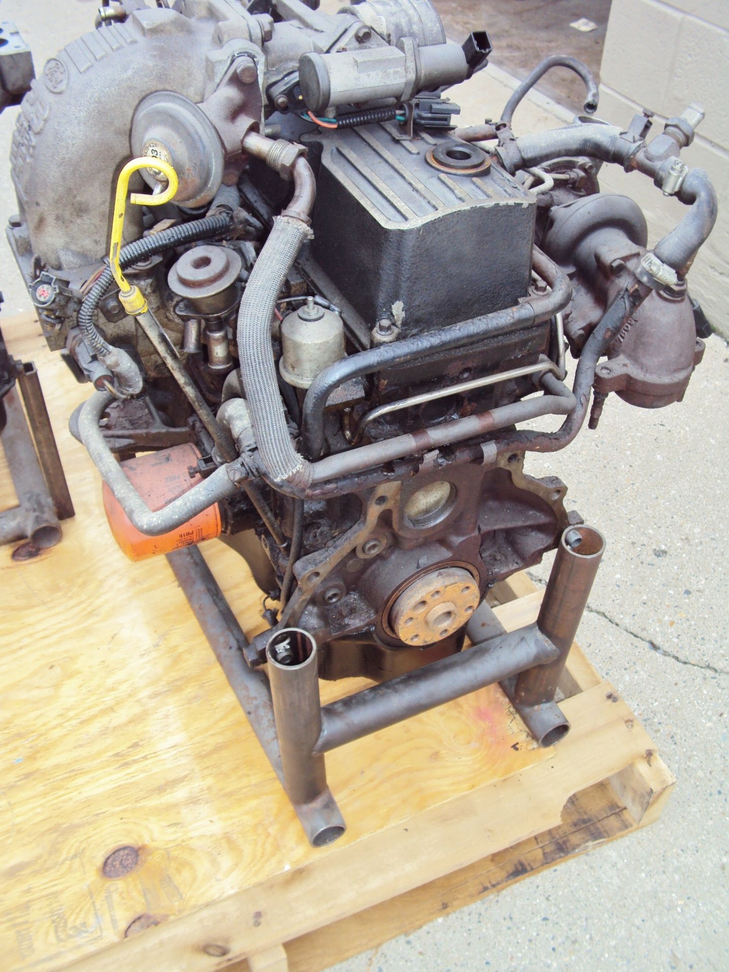 FORD 2,3 EFI TURBO ENGINES - Image 4 of 9