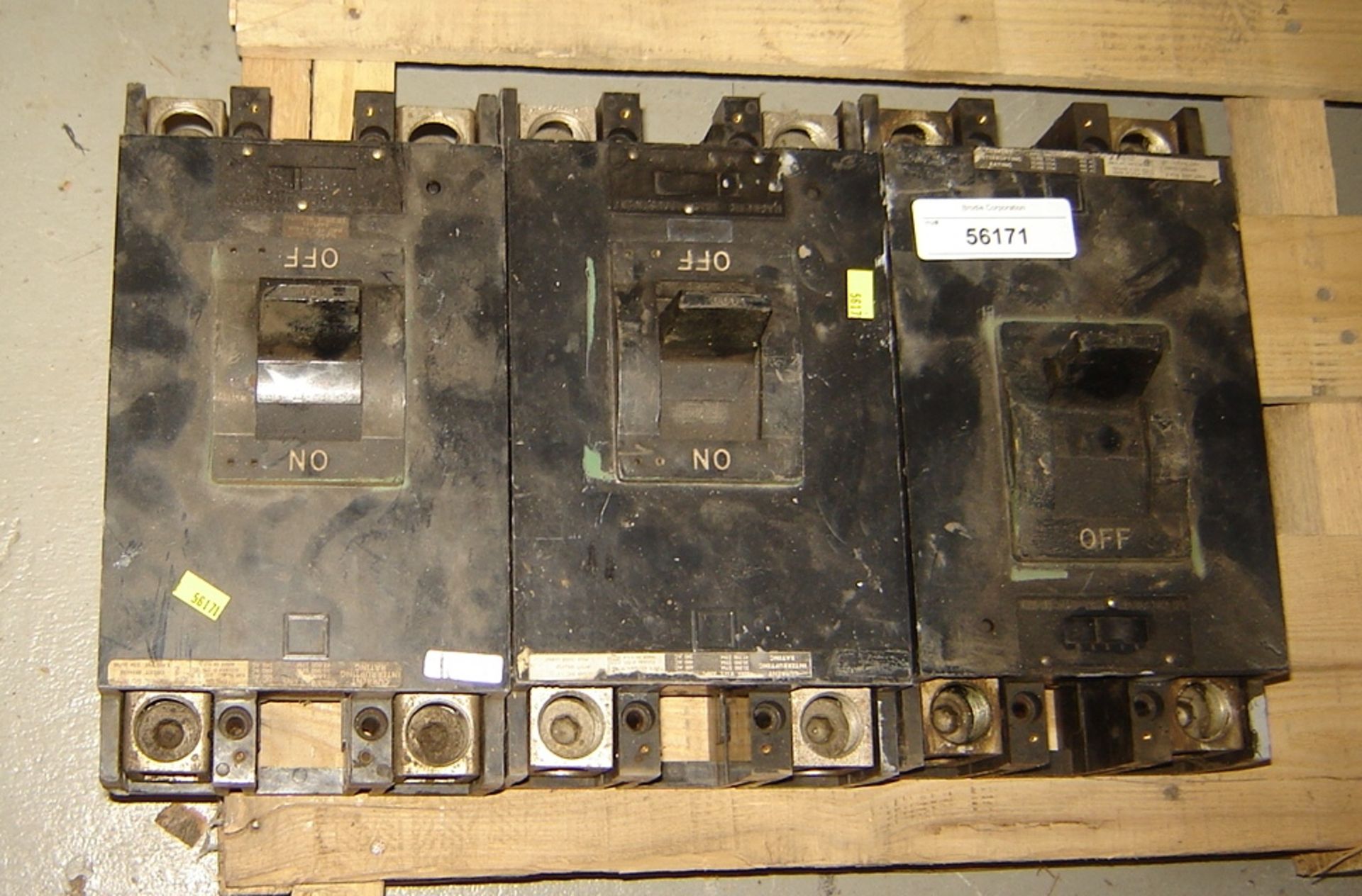 SQUARE D AC BREAKER SWITCHES - Image 2 of 3