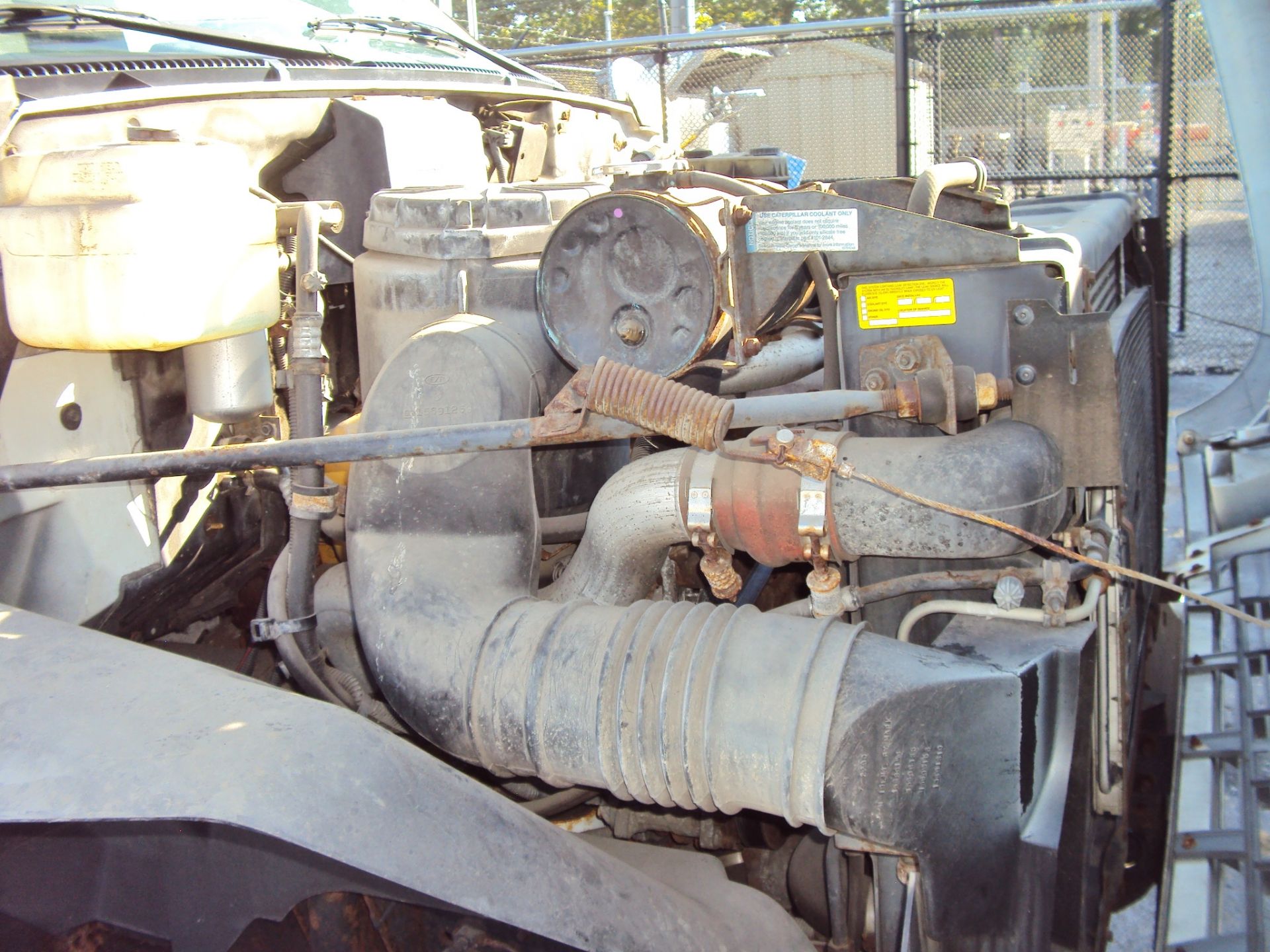 1996 GMC TOPKICK 26' BOX DIESEL TRUCK - Image 20 of 24