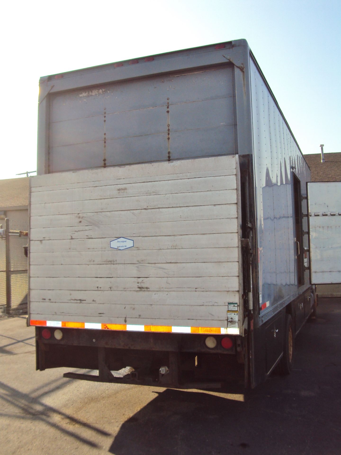 1996 GMC TOPKICK 26' BOX DIESEL TRUCK - Image 5 of 24