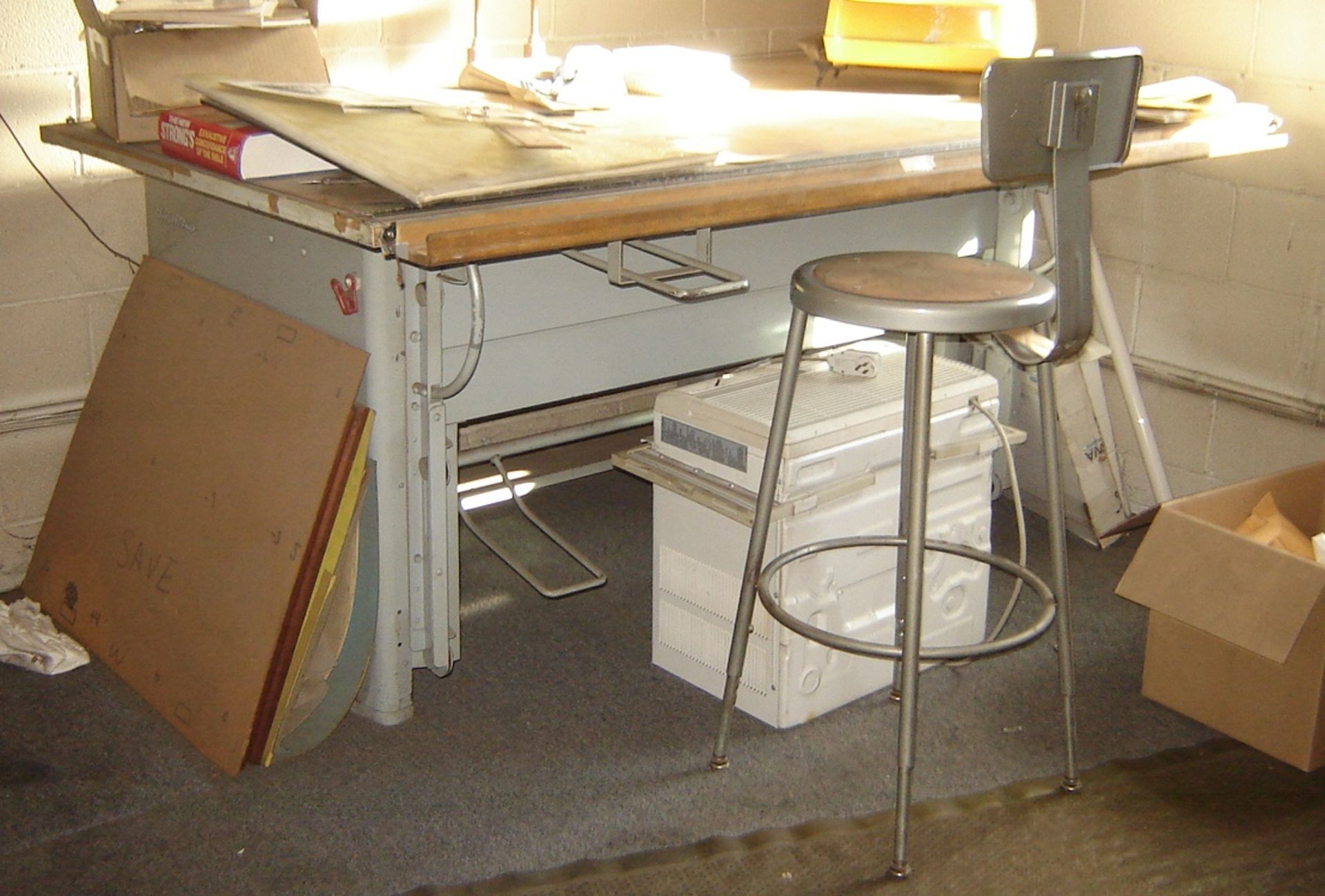 DRAFTING TABLE W/STOOL