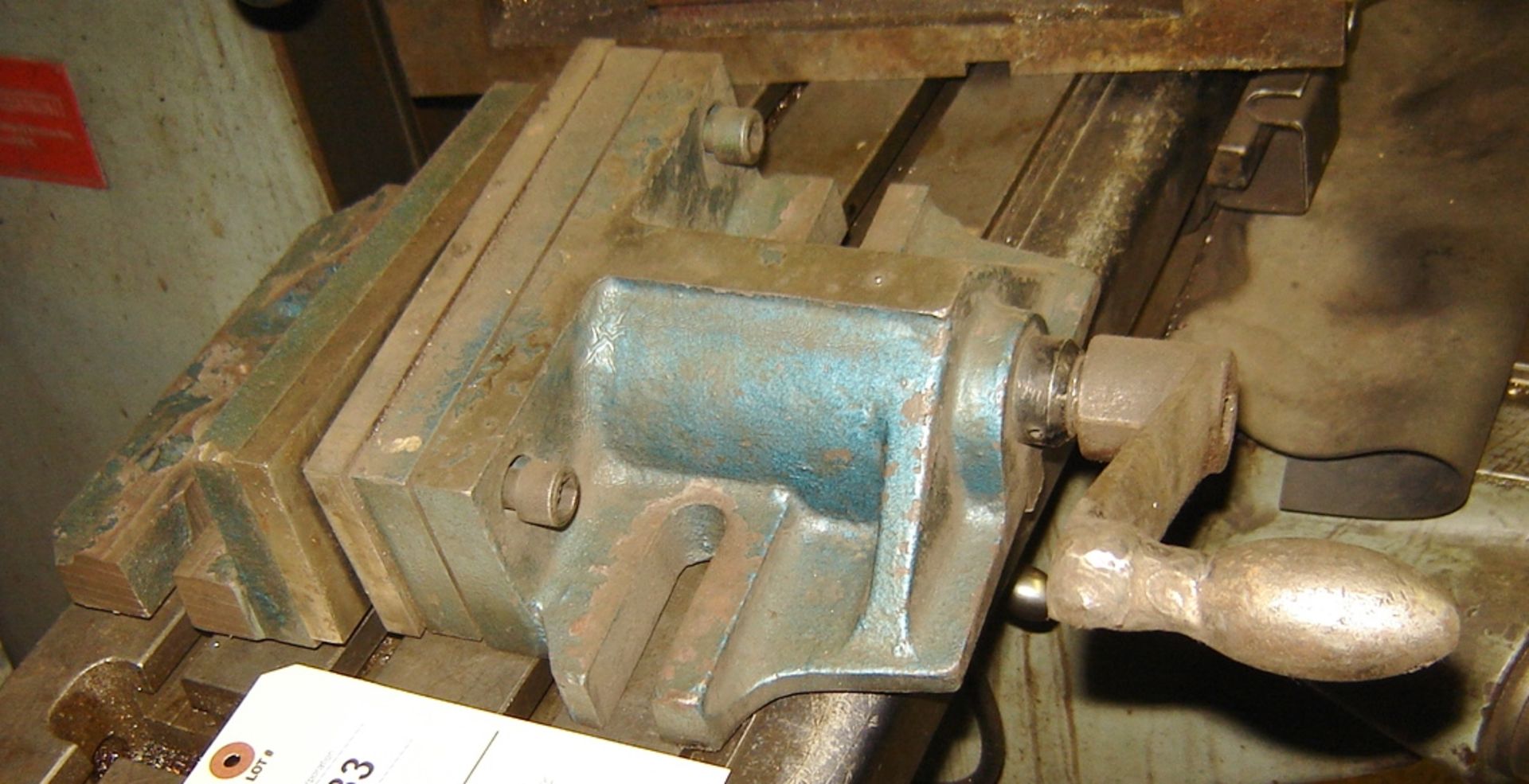 MACHINE VISE