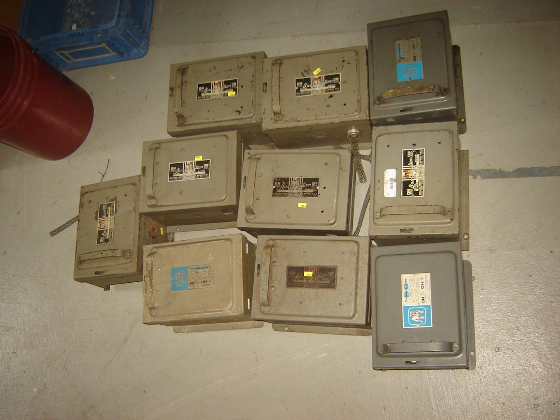 30-AMP 575-VOLTS A/C BUS BOXES - Image 3 of 4