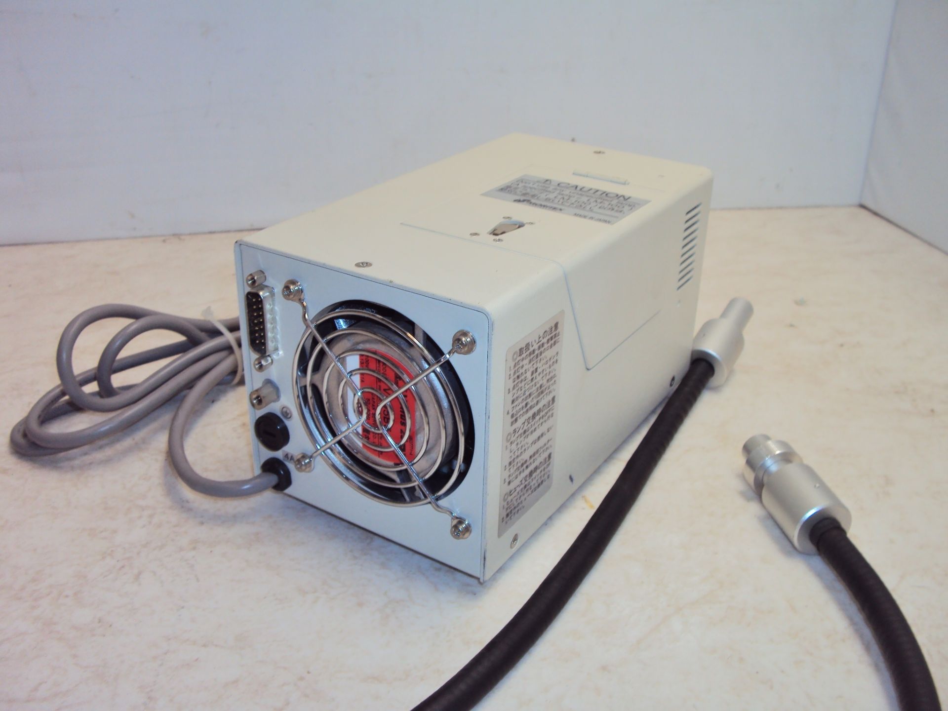 MORITEX MHF-D100LR, FIBER OPTIC ILLUMINATOR W/2 PROBE LIGHTS - Image 3 of 4