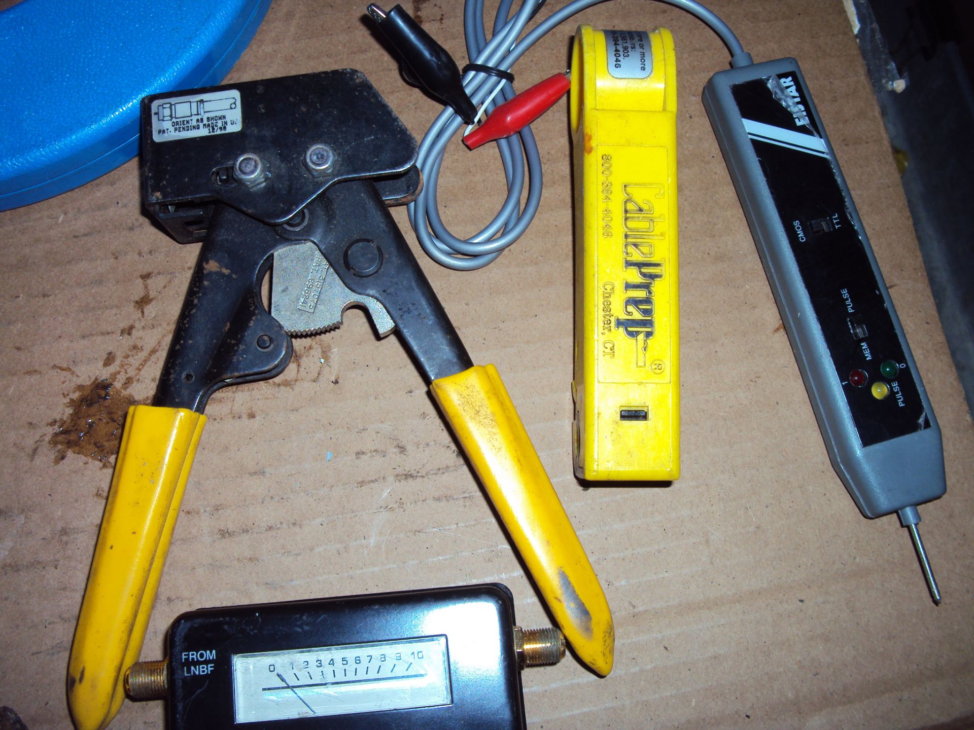 ASSORTED ELECTRICIAN TOOLS - Image 5 of 6