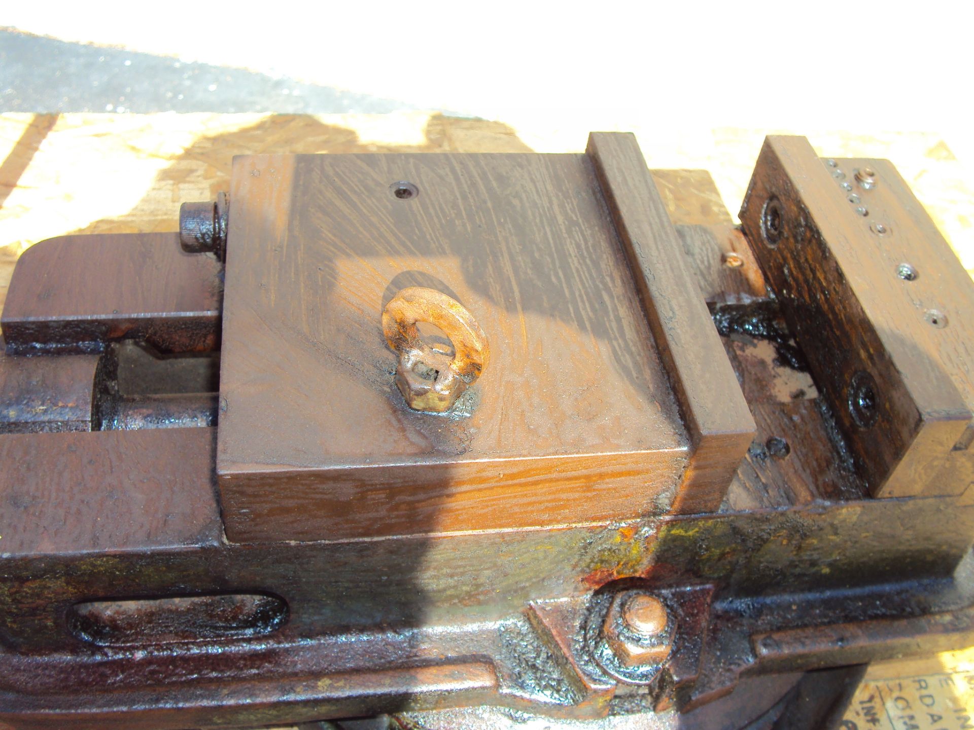 BRON 6" MACHINE VISE - Image 4 of 4