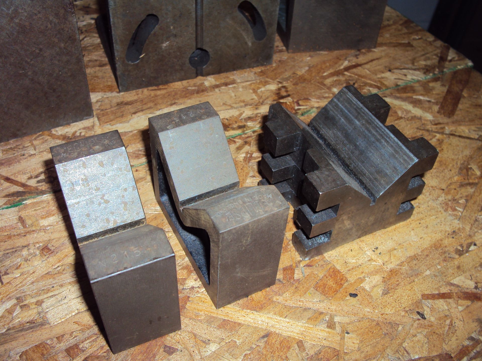 V-BLOCKS, PARALLELS & ANGLE PLATES - Image 5 of 6