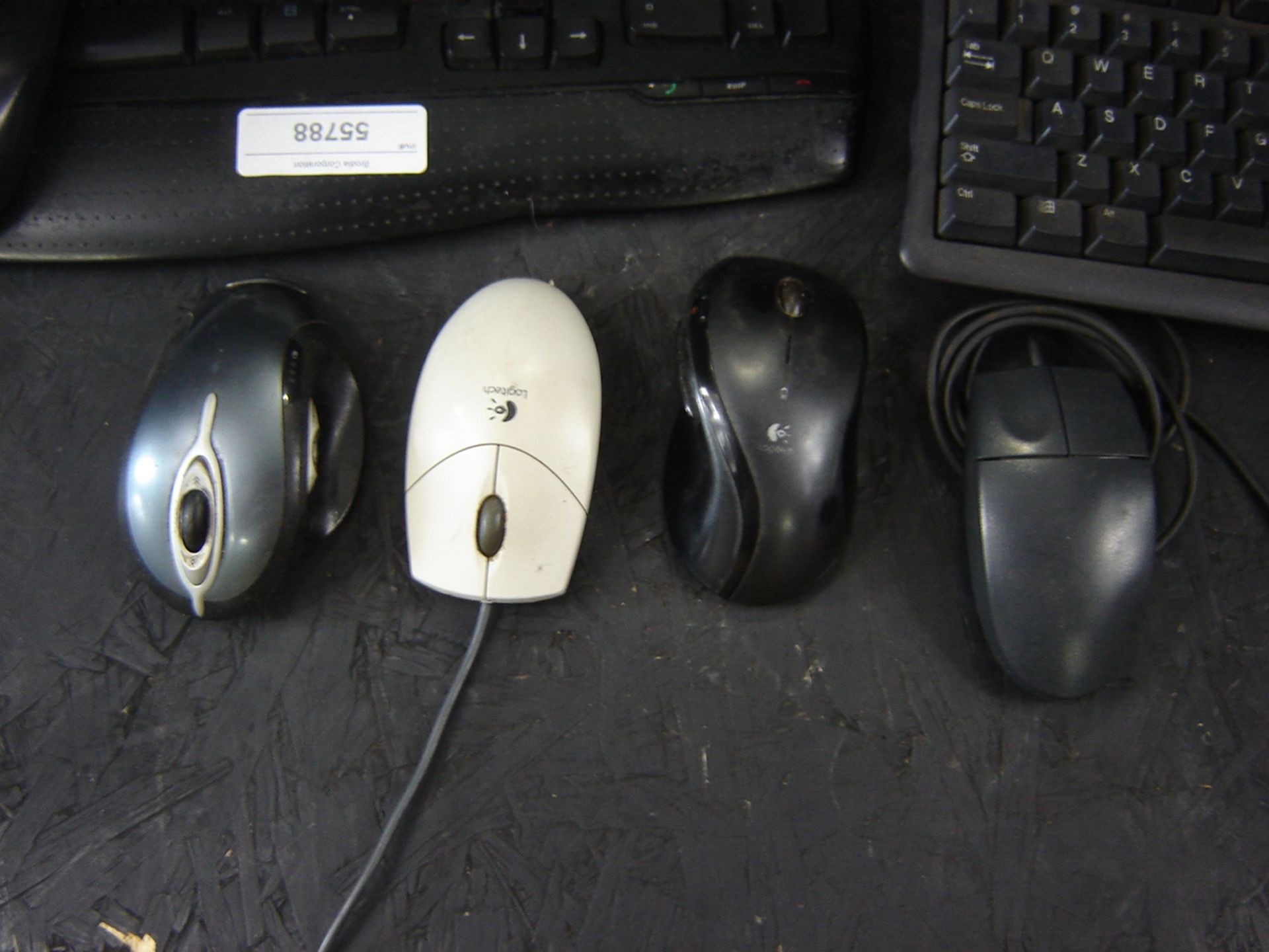 COMPUTER KEYBOARDS & MICE - Image 4 of 5