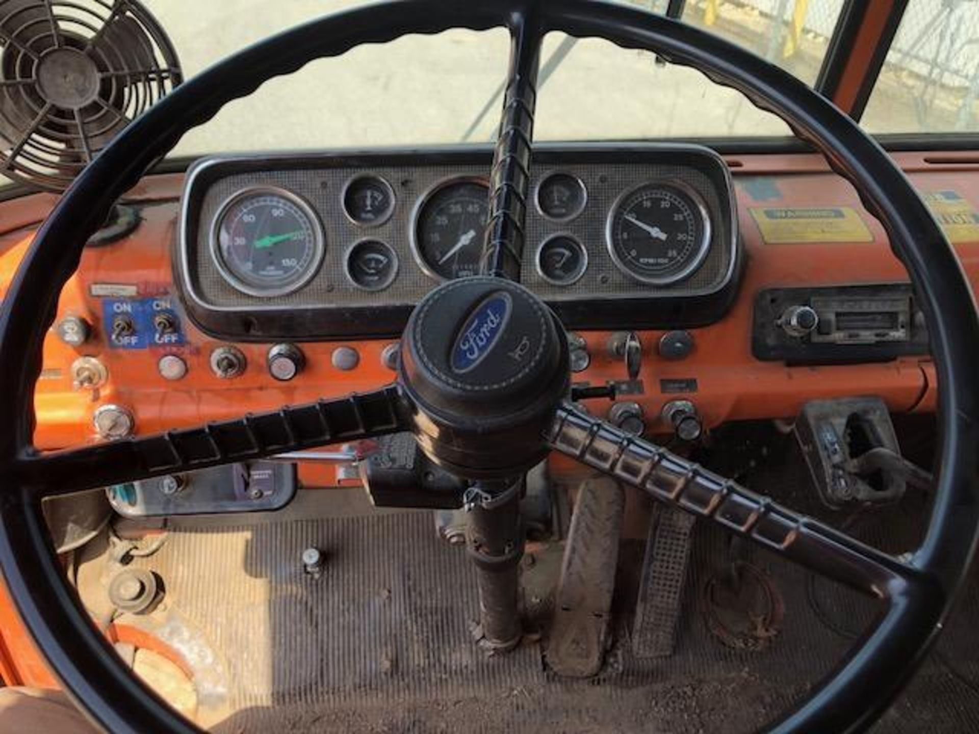 1988 Ford 8000 Vac-All truck. Cat diesel - Image 4 of 4