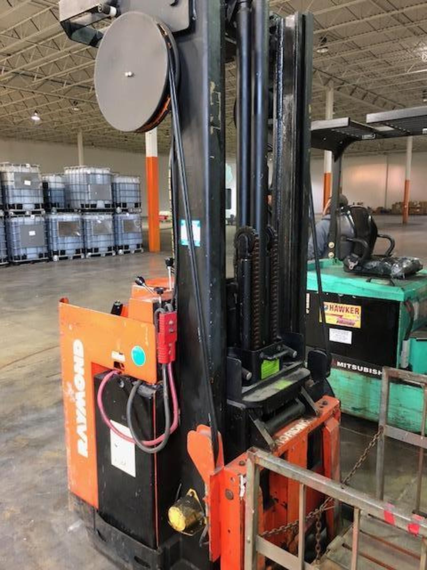 Raymond stand up electric order picker forklift