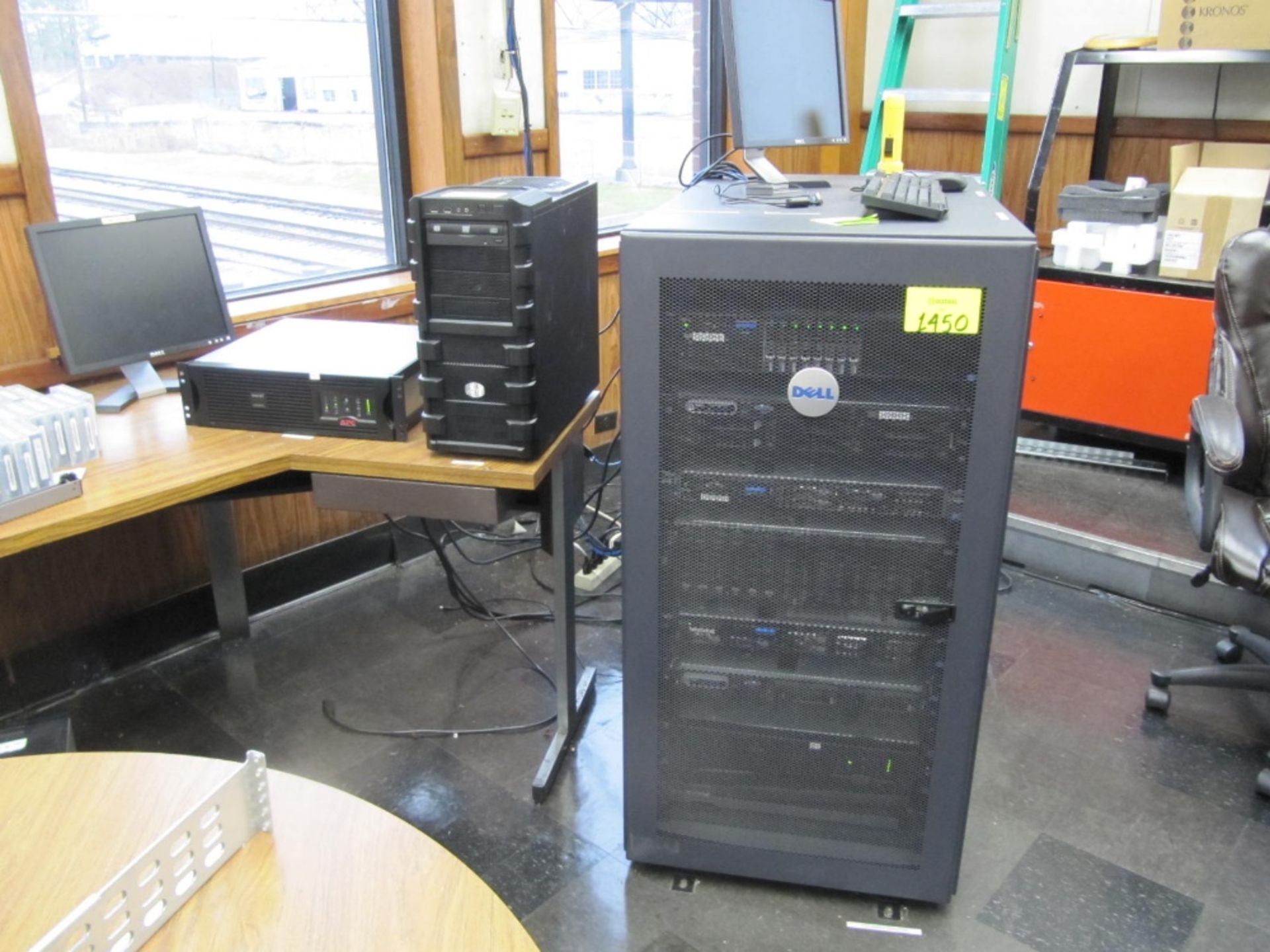 Dell server cabinet including: Poweredge R720, Poweredge 2950, Poweredge R610, Poweredge R620,