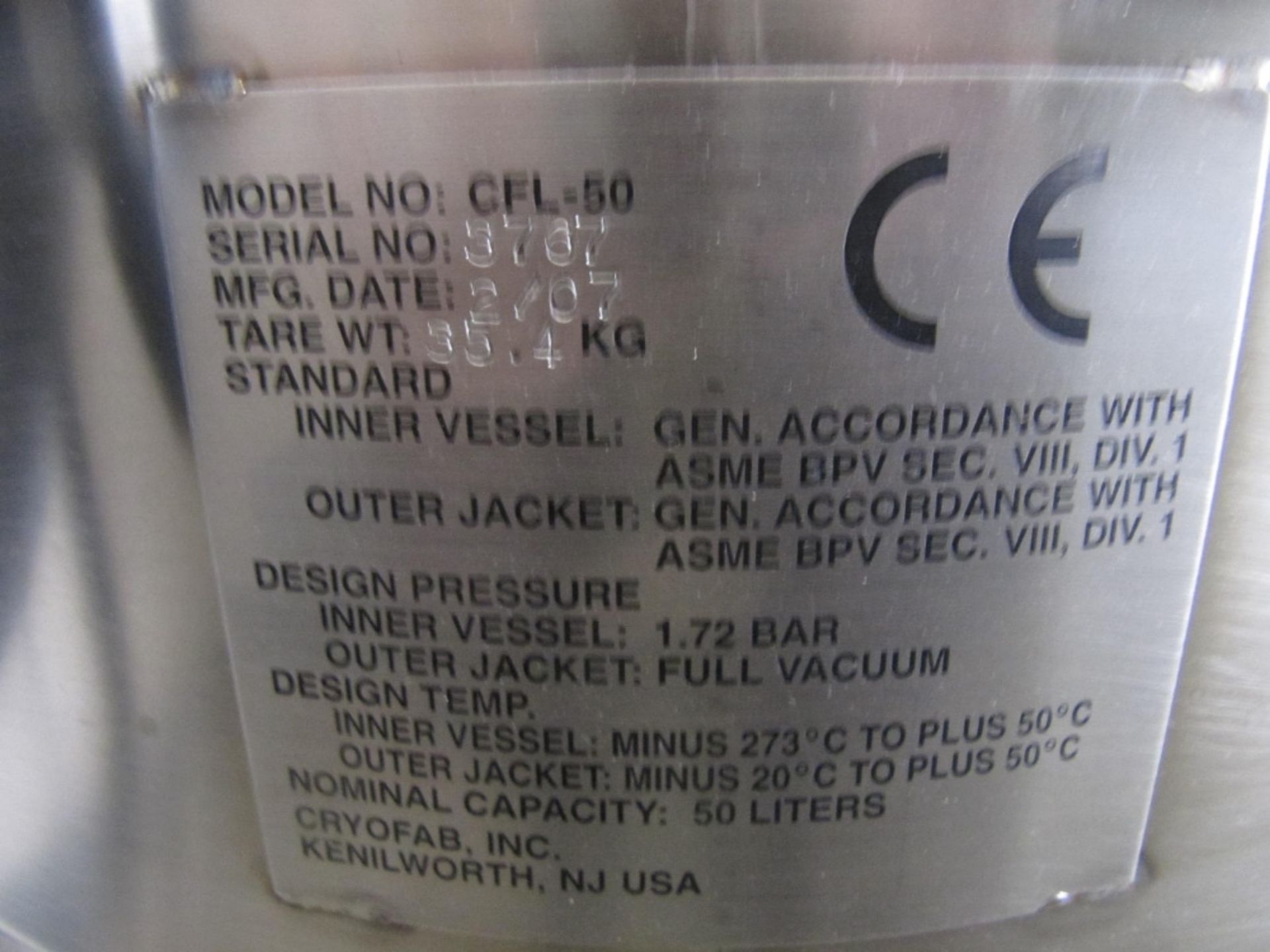 Liquid Nitrogen tank - Image 2 of 2
