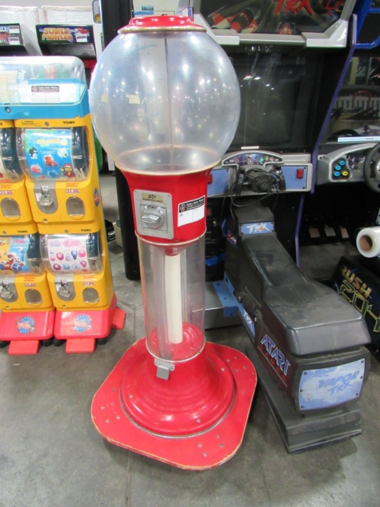 BEAVER BIG GLOBE GUMBALL CANDY MACHINE Item is in used condition. Evidence of wear and commercial