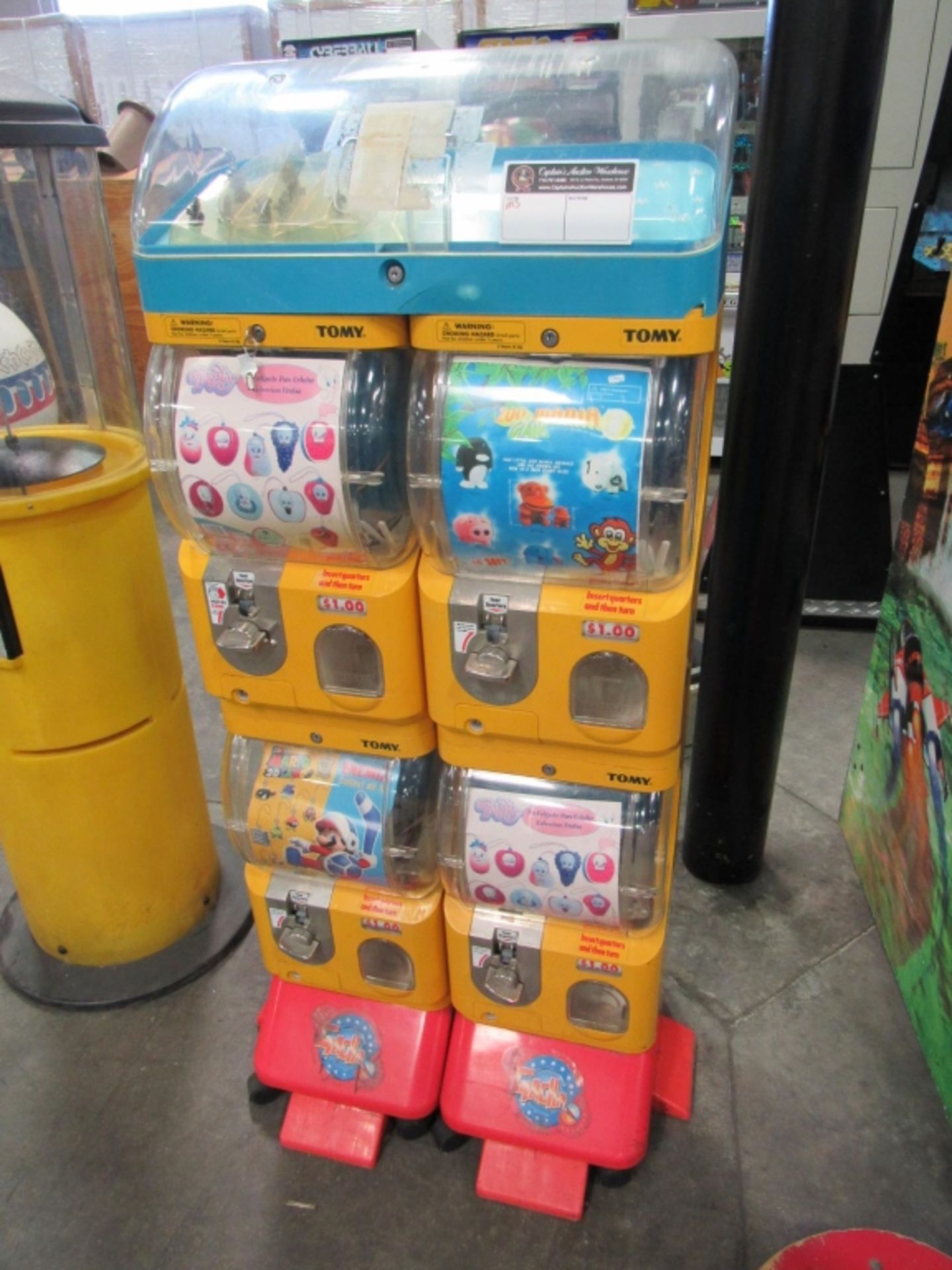 TOMY GACHA DUAL COLUMN CAPSULE VENDING MACHINE Item is in used condition. Evidence of wear and