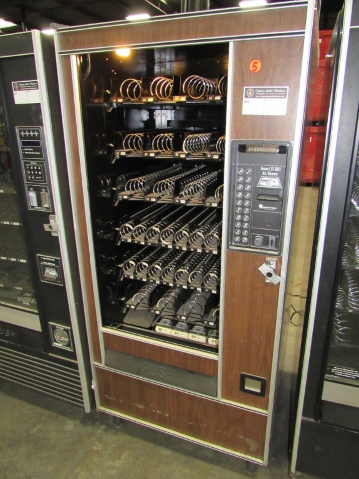 AUTOMATIC PRODUCTS SNACK VENDING MACHINE #5