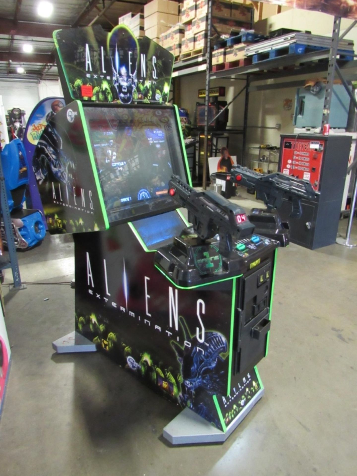 ALIENS EXTERMINATION FIXED GUN SHOOTER ARCADE GAME - Image 3 of 7