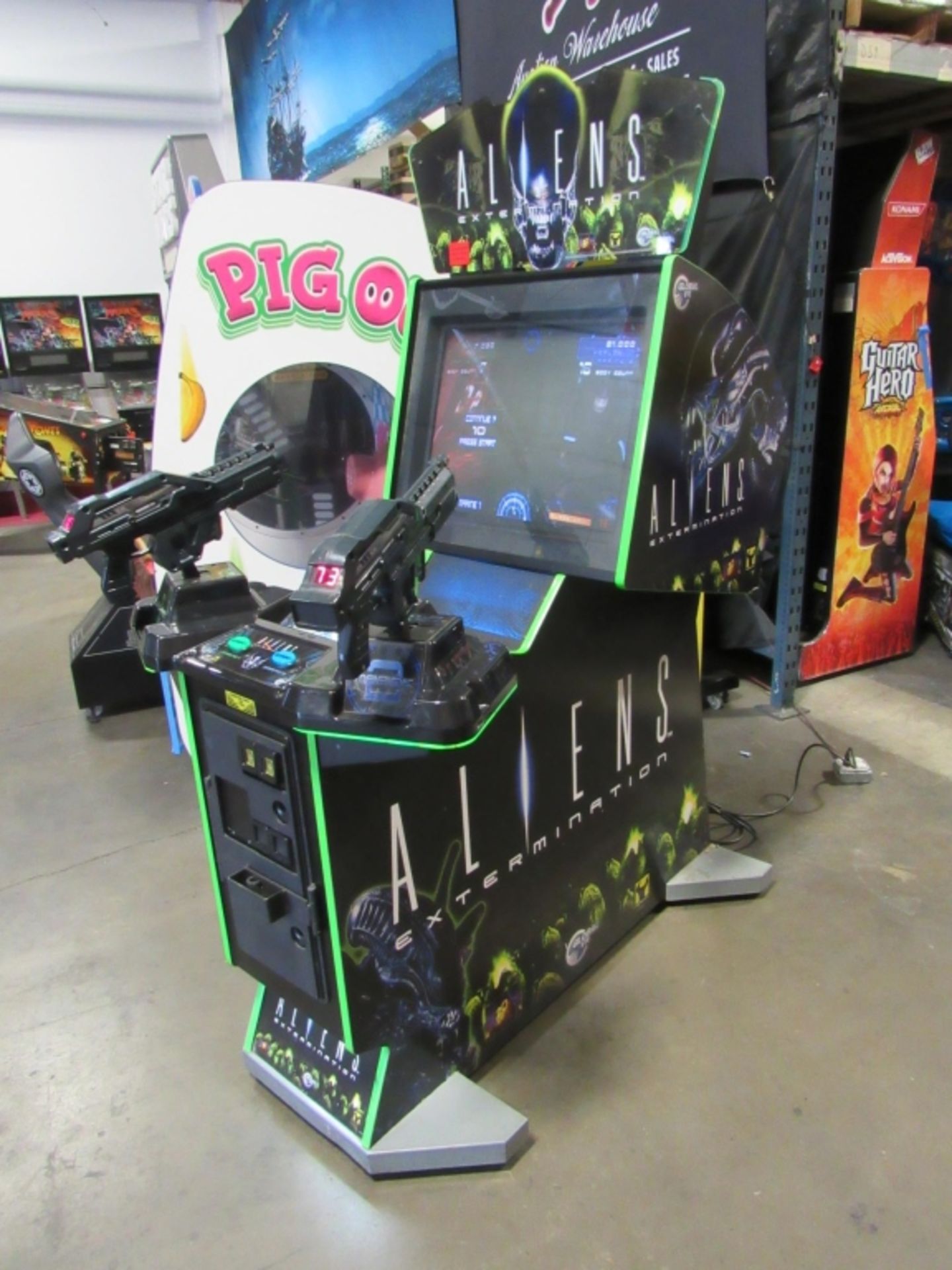 ALIENS EXTERMINATION FIXED GUN SHOOTER ARCADE GAME - Image 2 of 7