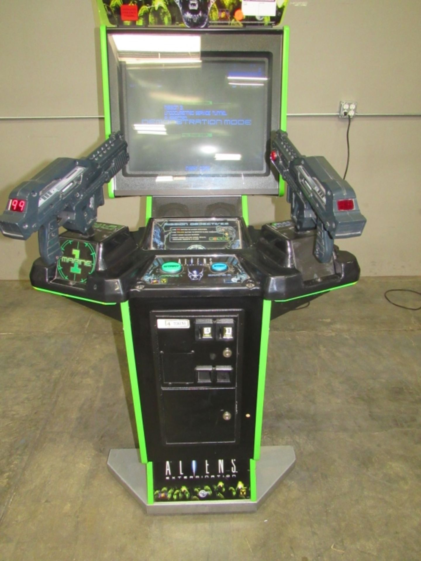 ALIENS EXTERMINATION FIXED GUN ARCADE GAME #1 - Image 5 of 6