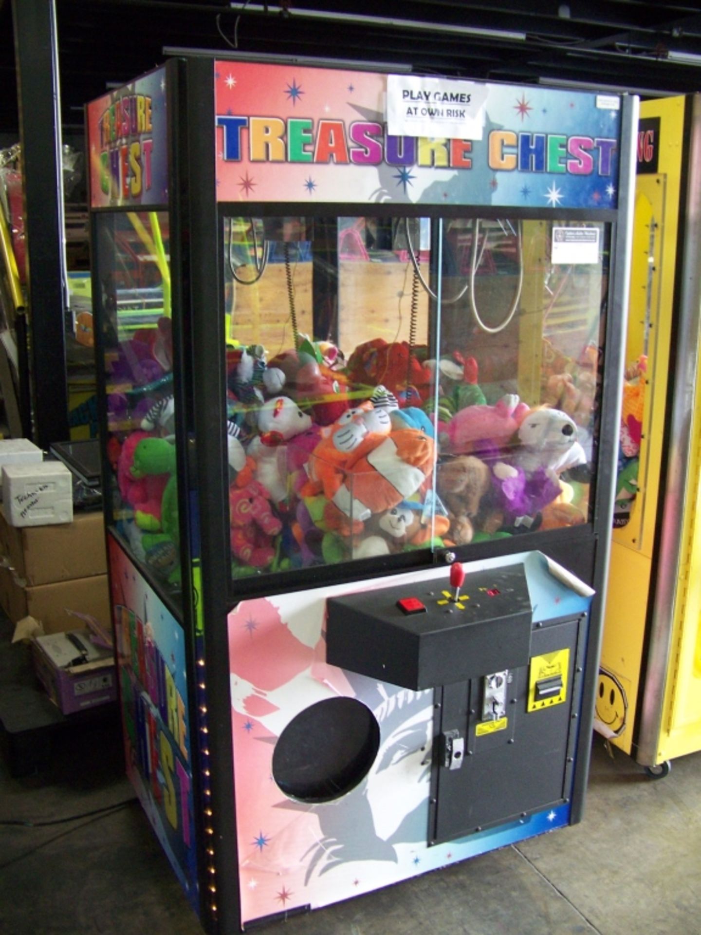 40" TREASURE CHEST PLUSH CLAW CRANE MACHINE