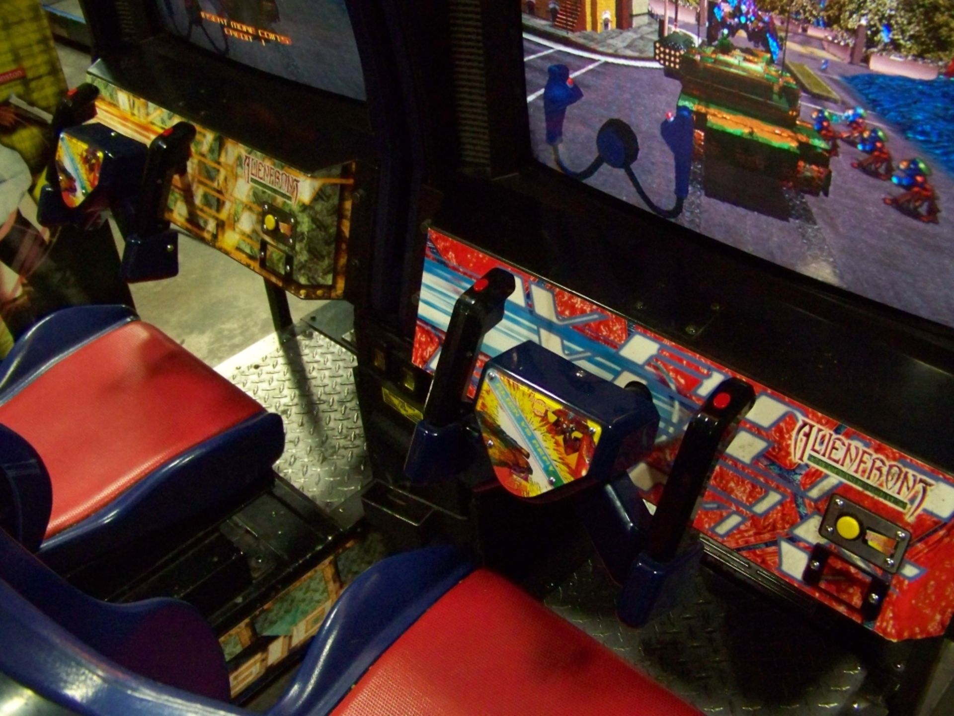 ALIEN FRONT TWIN SEGA ARCADE GAME CLEAN!! - Image 4 of 6