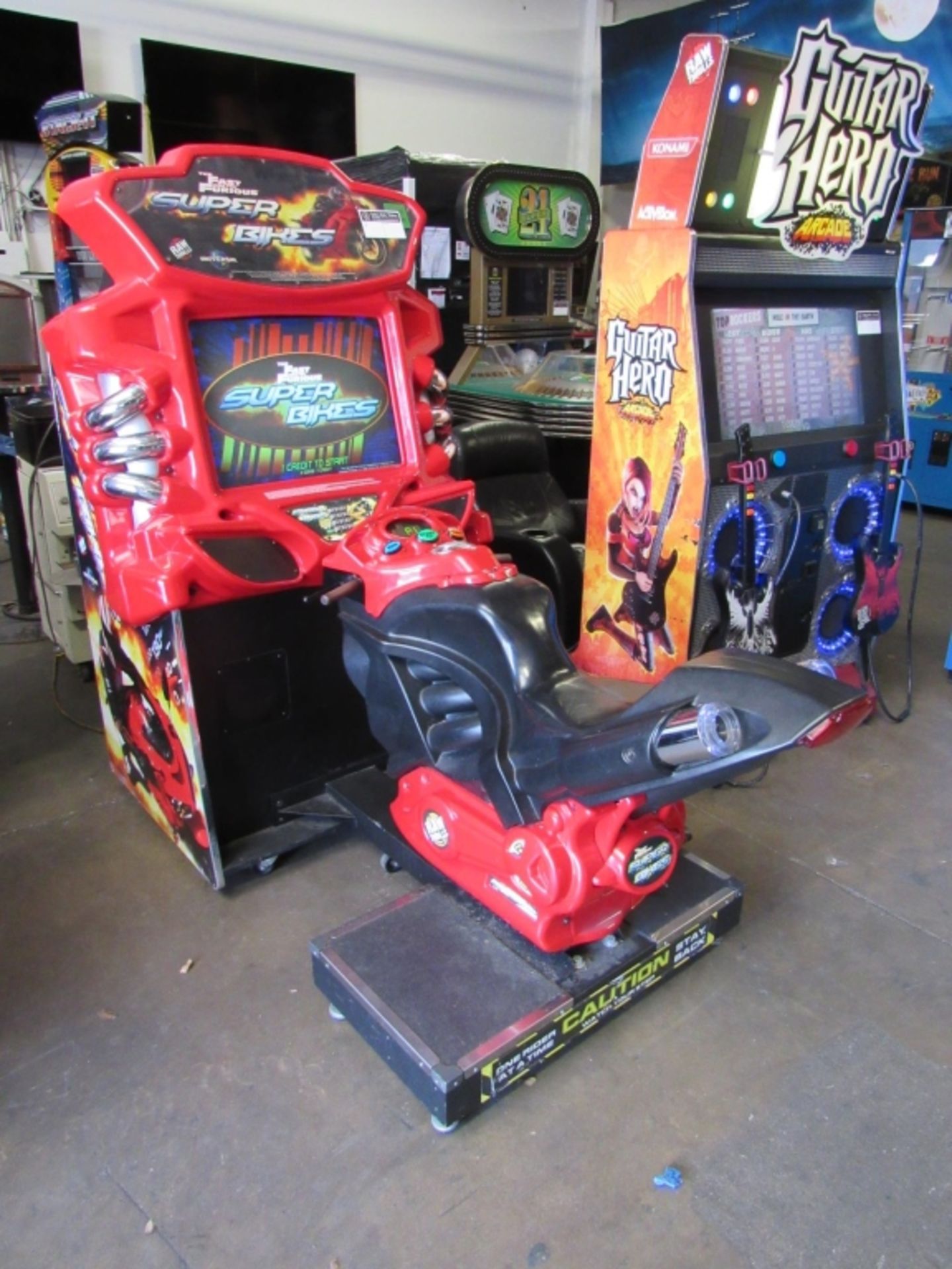 SUPER BIKES FAST & FURIOUS RACING ARCADE GAME