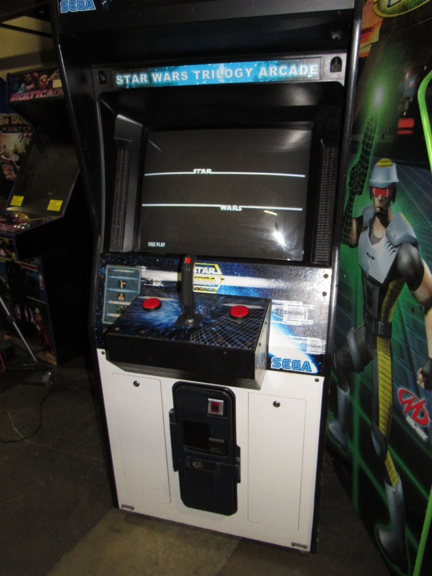 STAR WARS TRILOGY UPRIGHT ARCADE GAME SEGA - Image 4 of 4