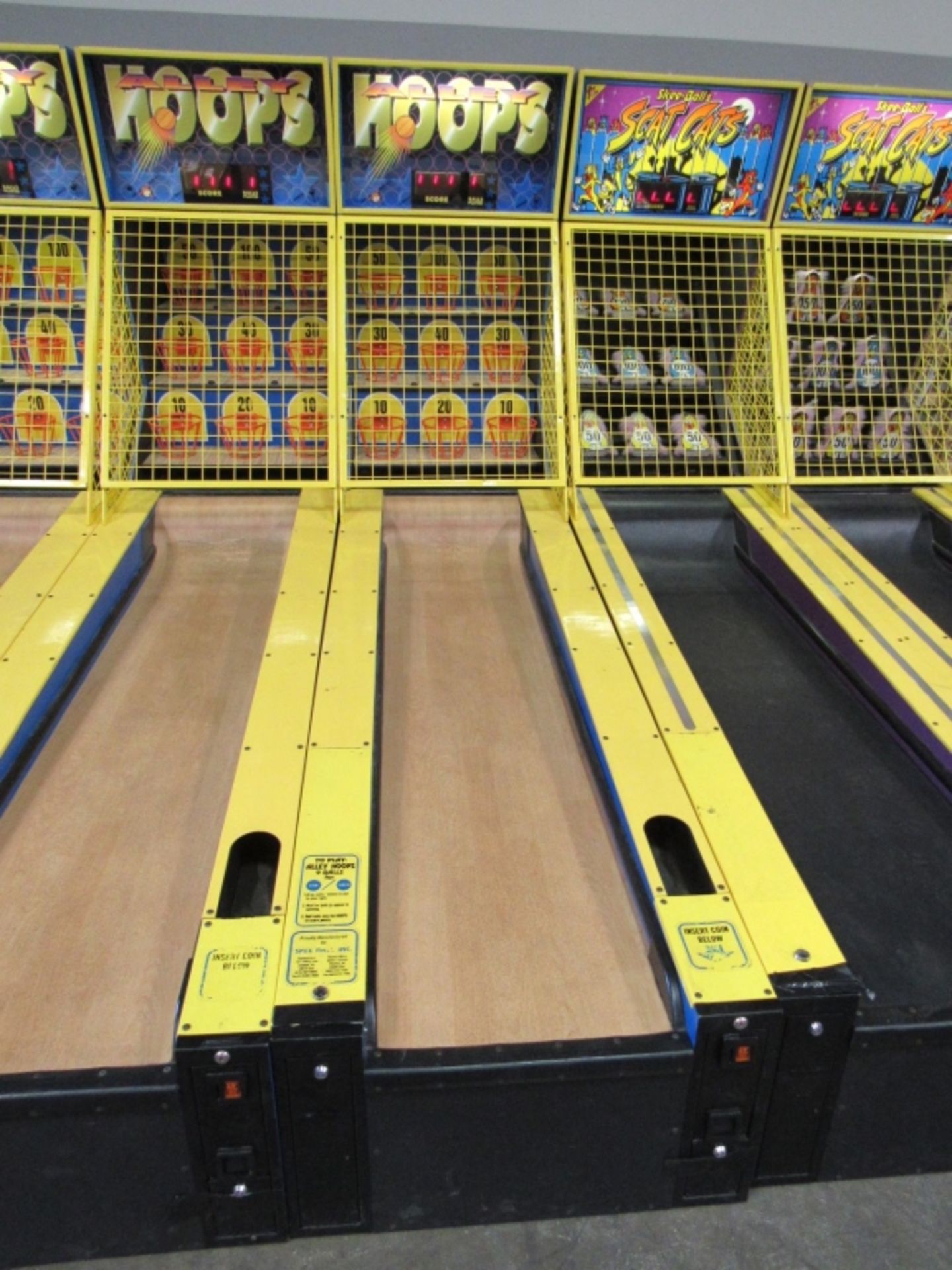 ALLEY HOOPS SKEEBALL ALLEY ROLLER 10' LANE L@@K!!