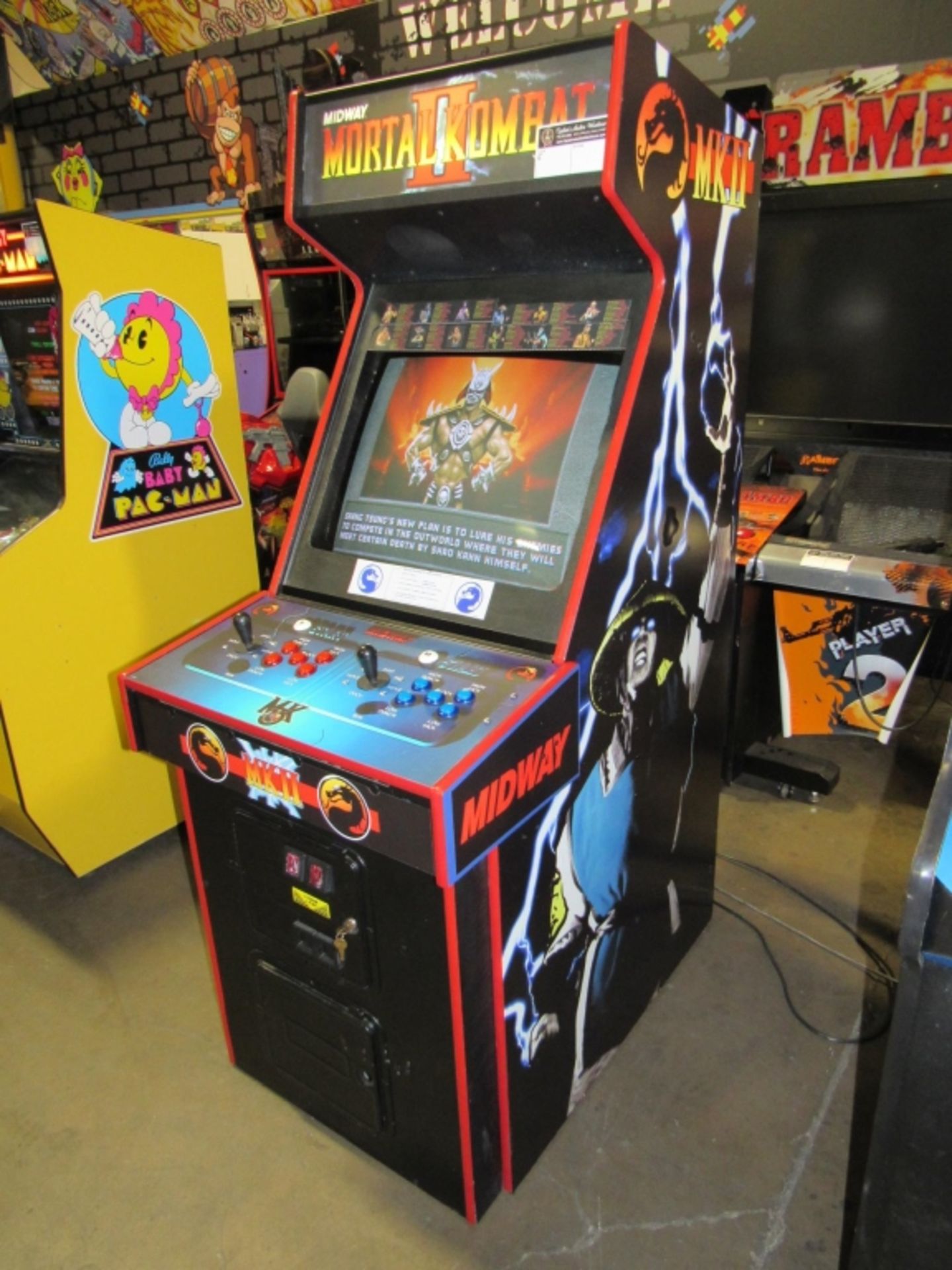 MORTAL KOMBAT II DEDICATED ARCADE GAME MIDWAY - Image 3 of 7