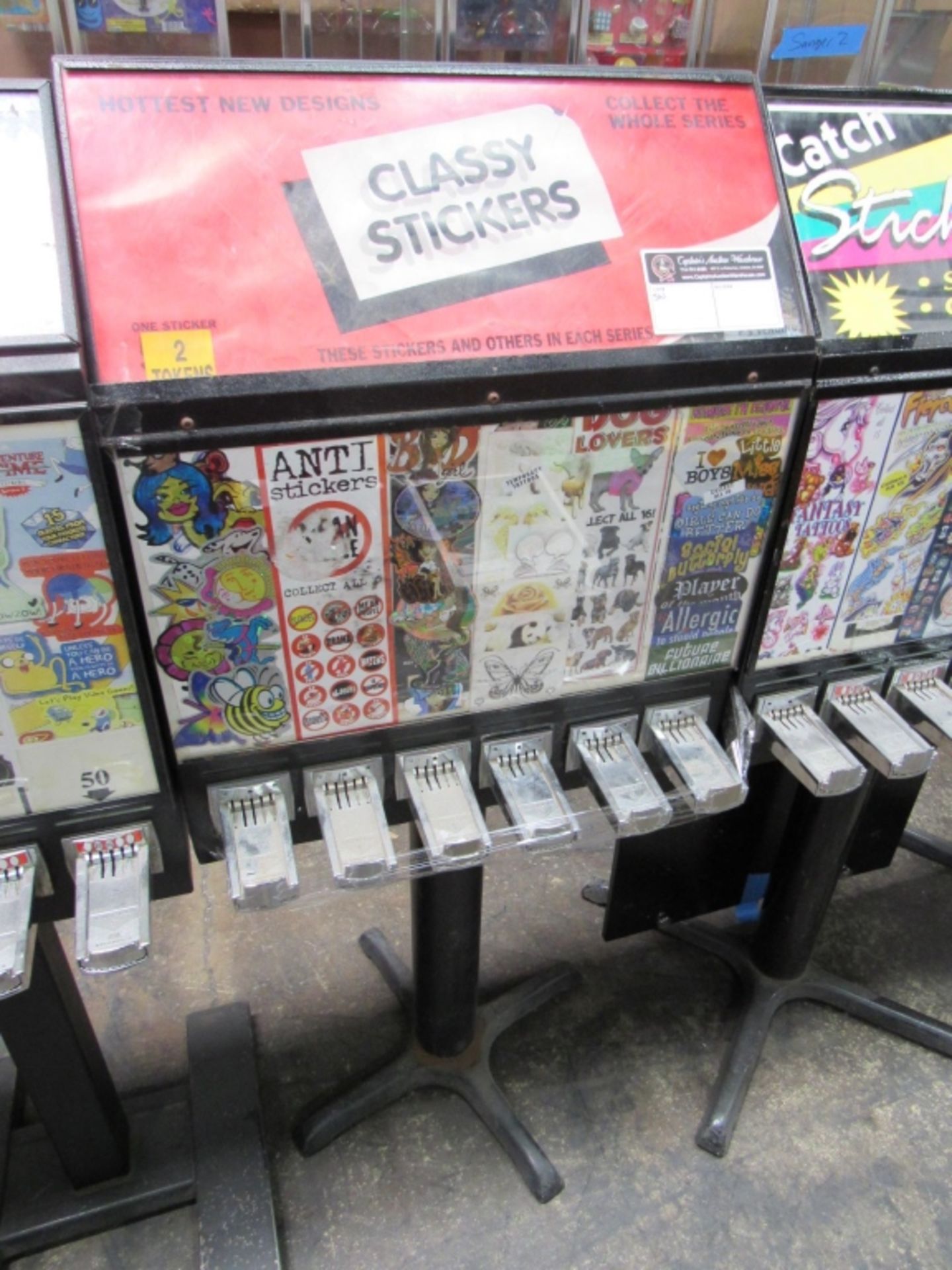 4 SELECT STICKER VENDING STAND SW