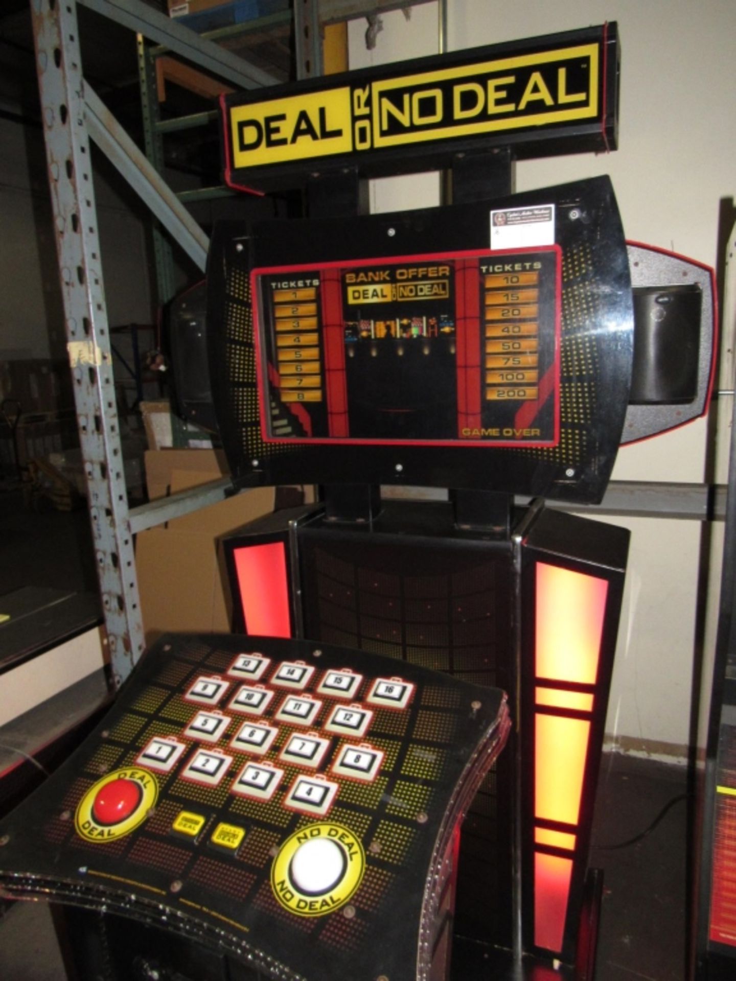 DEAL OR NO DEAL DELUXE SIZE ARCADE GAME ICE - Image 3 of 9