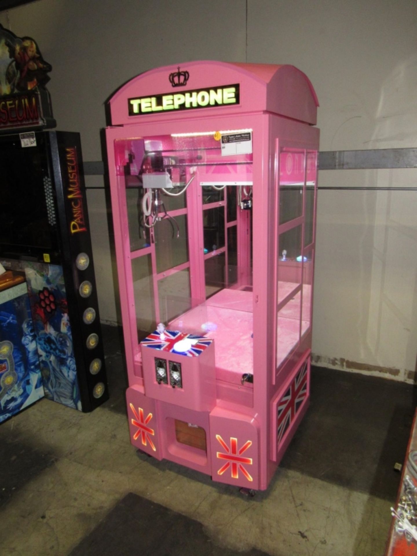 32" LONDON PHONE BOOTH PLUSH CRANE MACHINE - Image 9 of 9