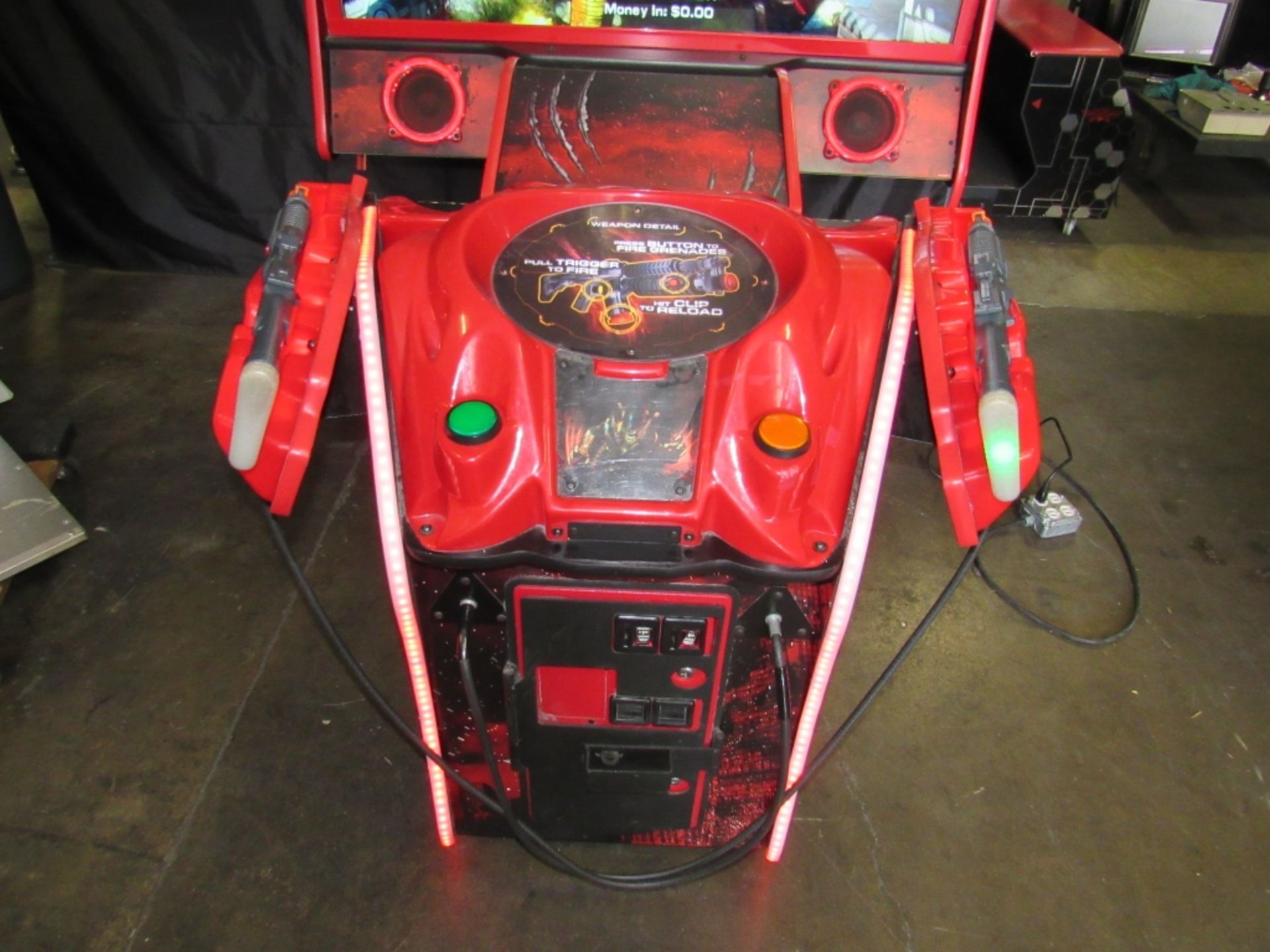ALIENS ARMAGEDDON 55" LCD DELUXE ARCADE GAME - Image 3 of 9