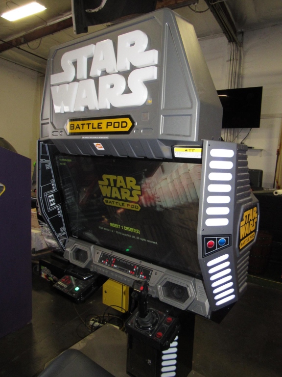 STAR WARS BATTLE POD 42" LCD ARCADE GAME NAMCO Item is in used ...
