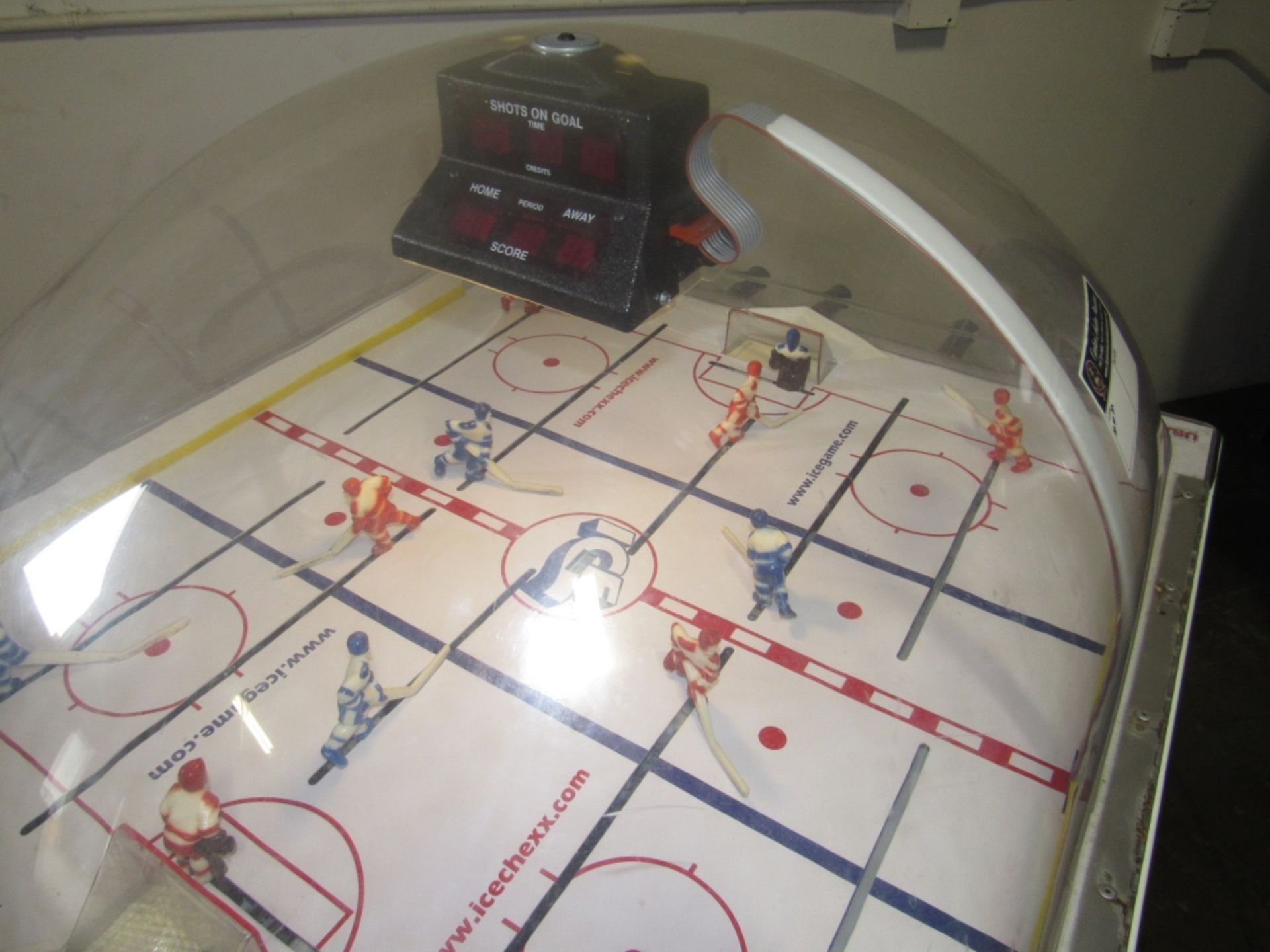 SUPER CHEXX BUBBLE TOP HOCKEY ARCADE GAME - Image 5 of 5