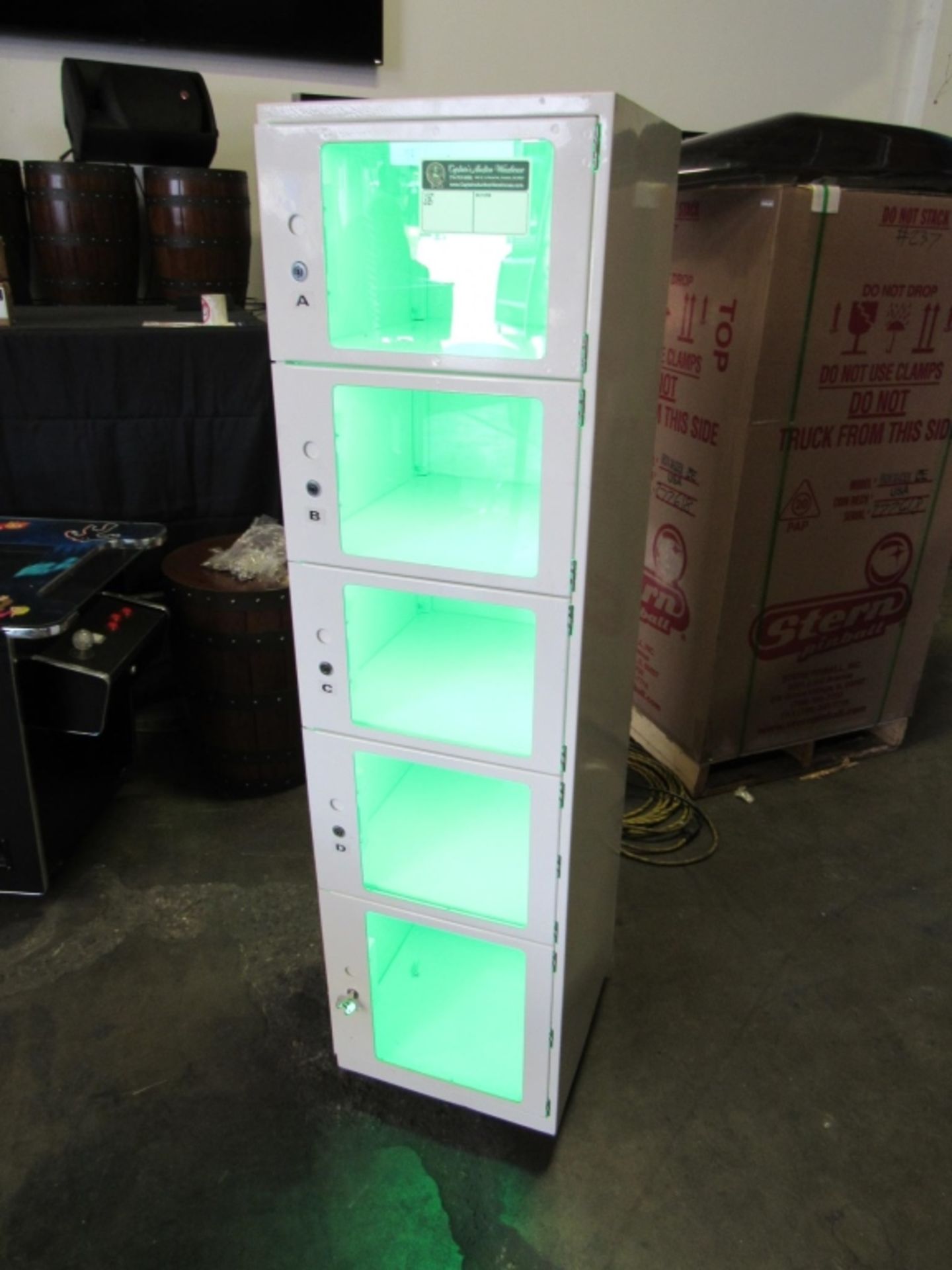 LED LIGHTING 5 BOX STAND PRIZE HUB WITH KEYS