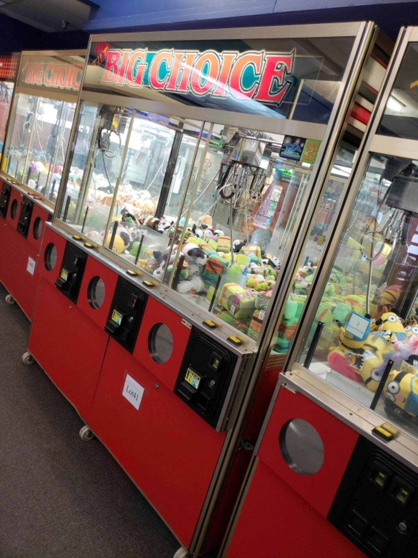 BIG CHOICE TRIPLE CLAW CRANE MACHINE