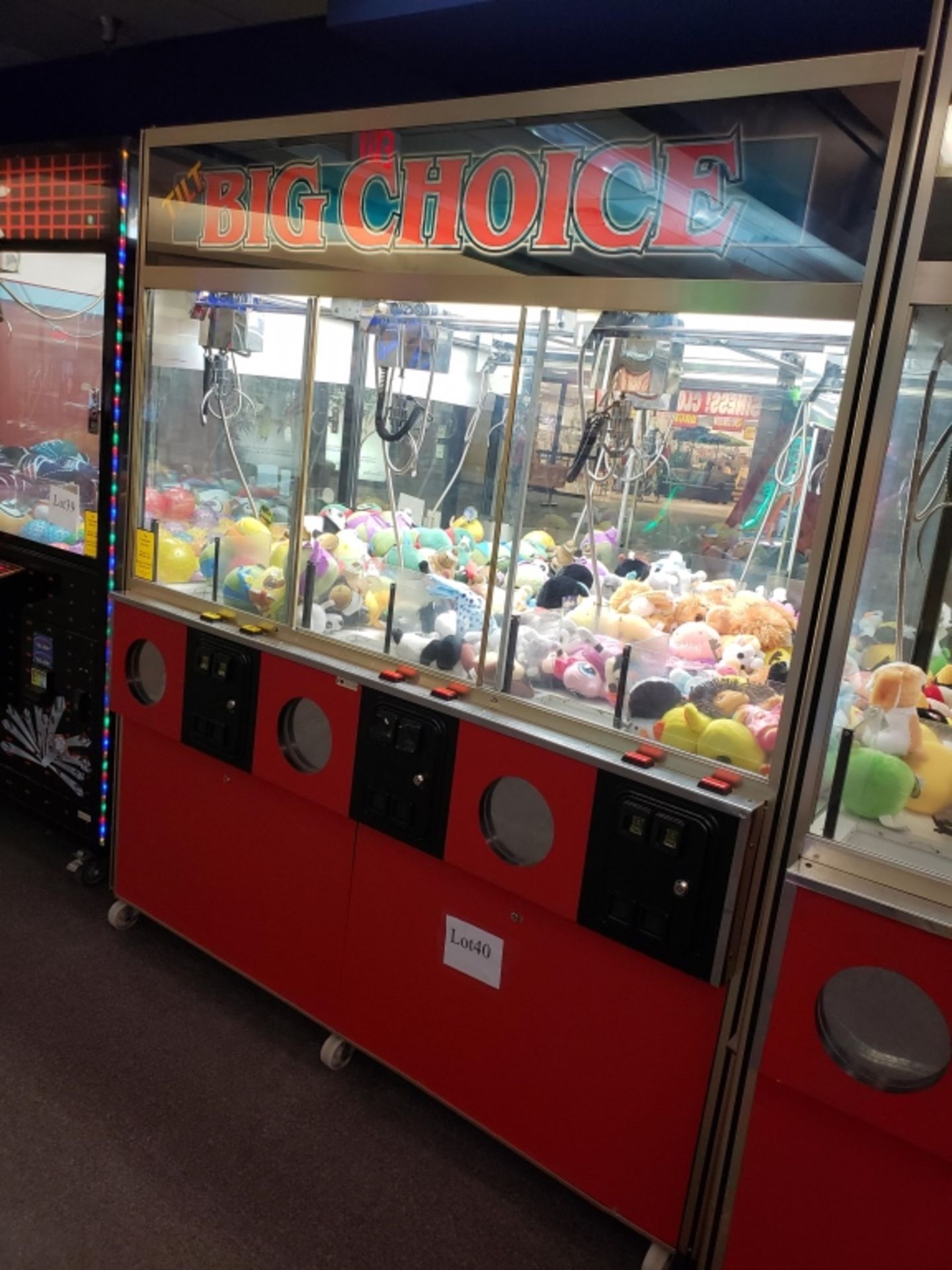 BIG CHOICE TRIPLE CLAW CRANE MACHINE