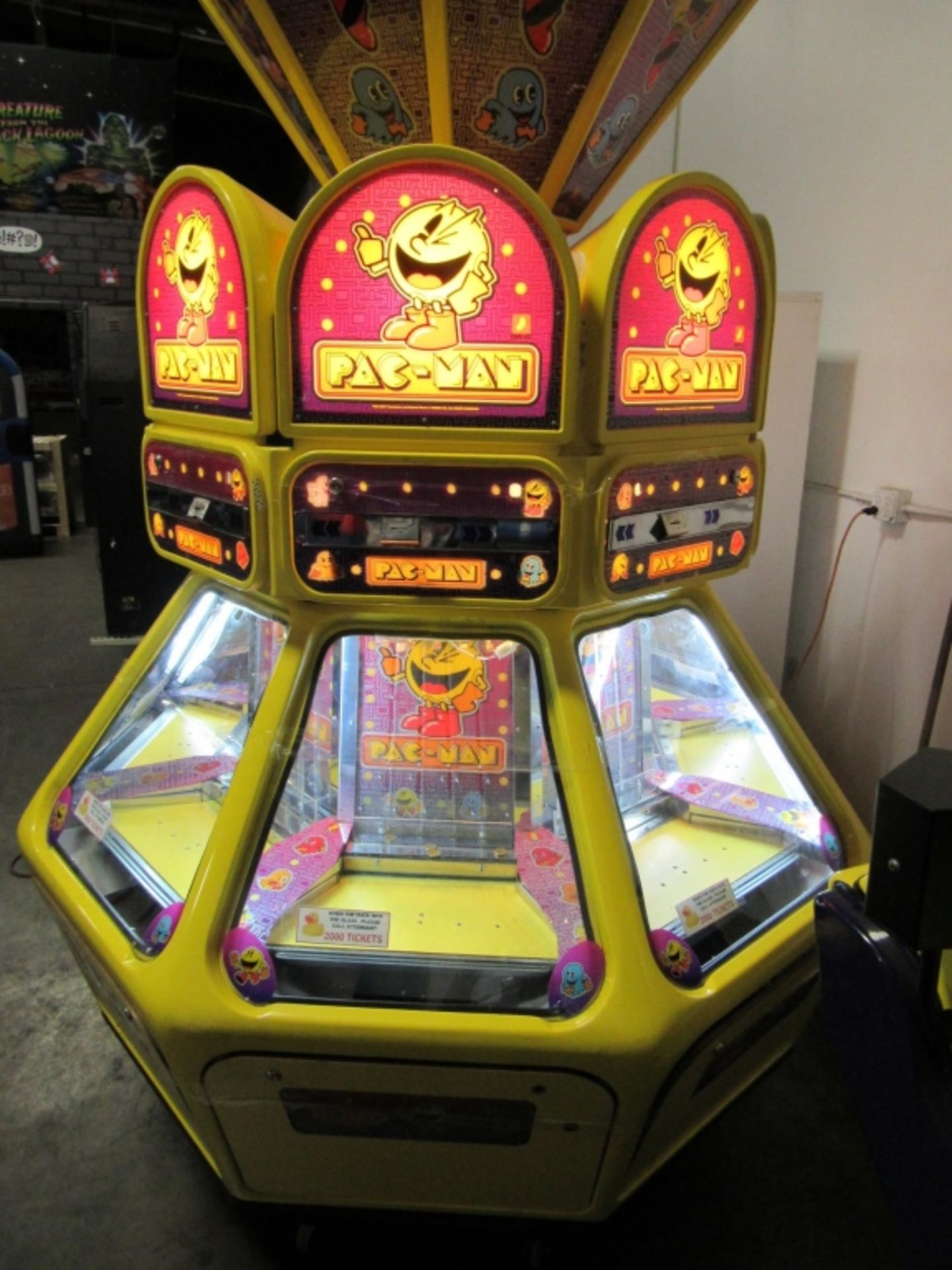 PACMAN 6 PLAYER PUSHER TICKET REDEMPTION GAME - Image 4 of 9