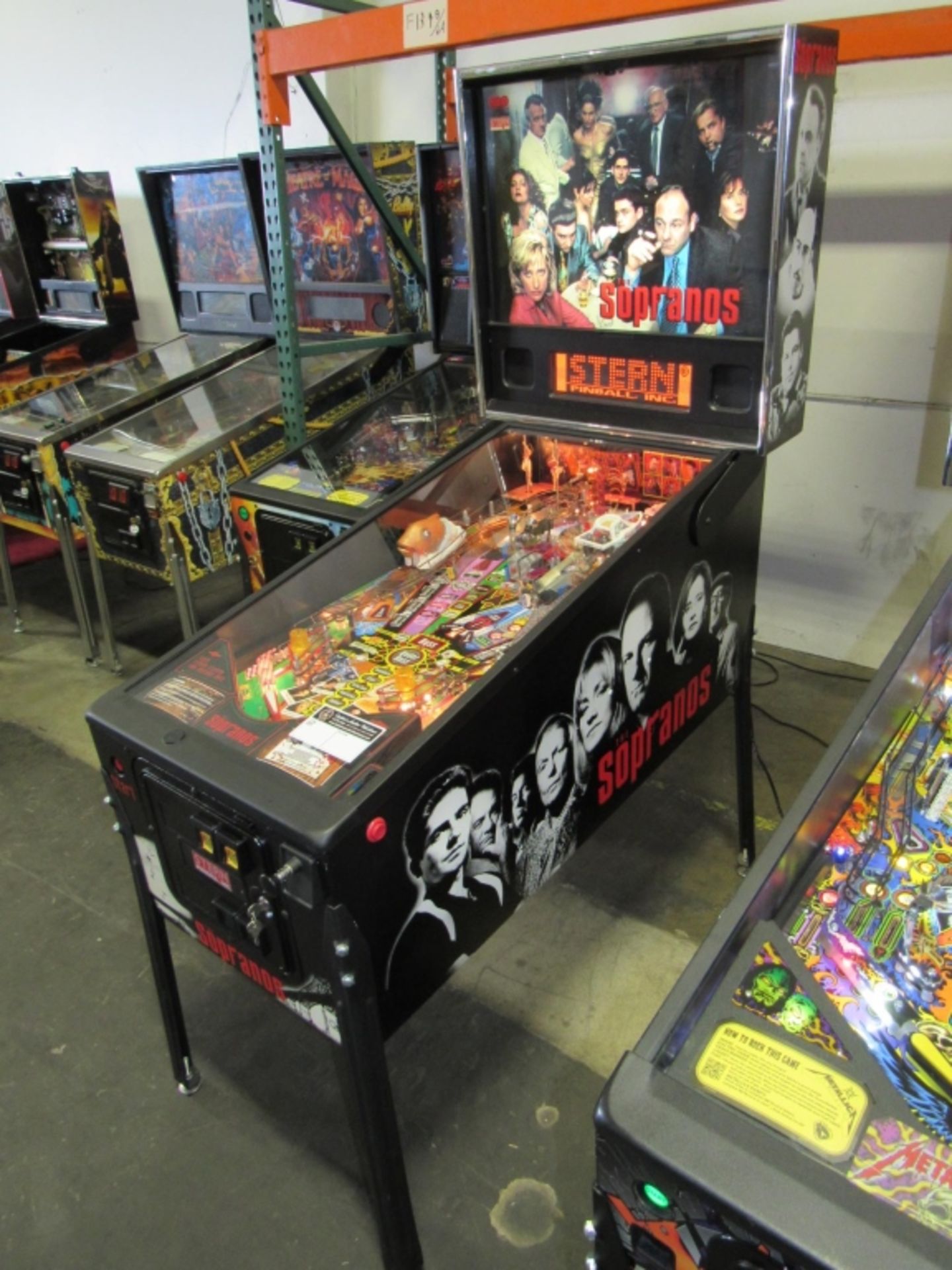 THE SOPRANO'S PINBALL MACHINE HUO STERN INC. - Image 2 of 10