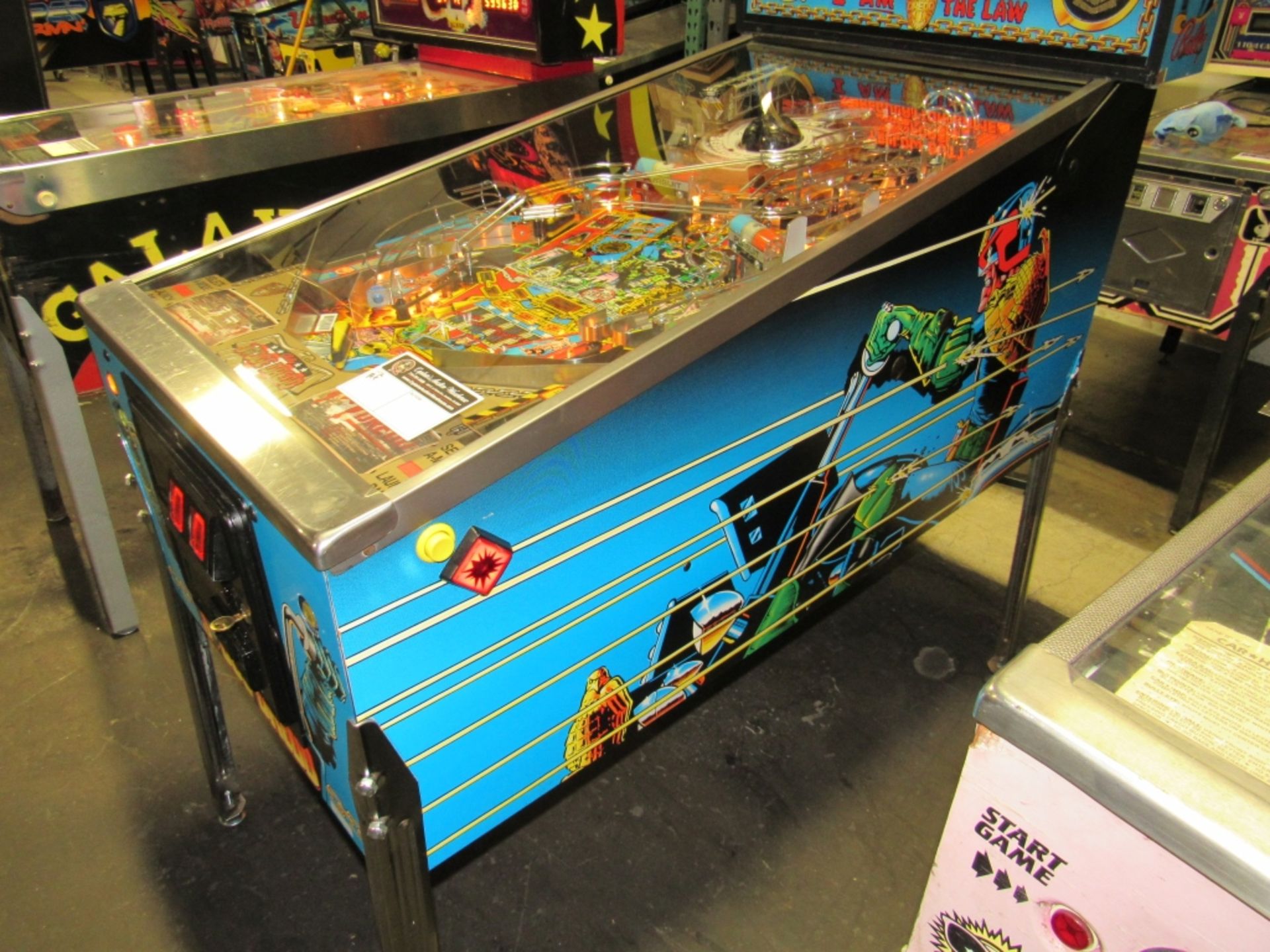 JUDGE DREDD WIDE PINBALL MACHINE BALLY 1993 - Image 3 of 9