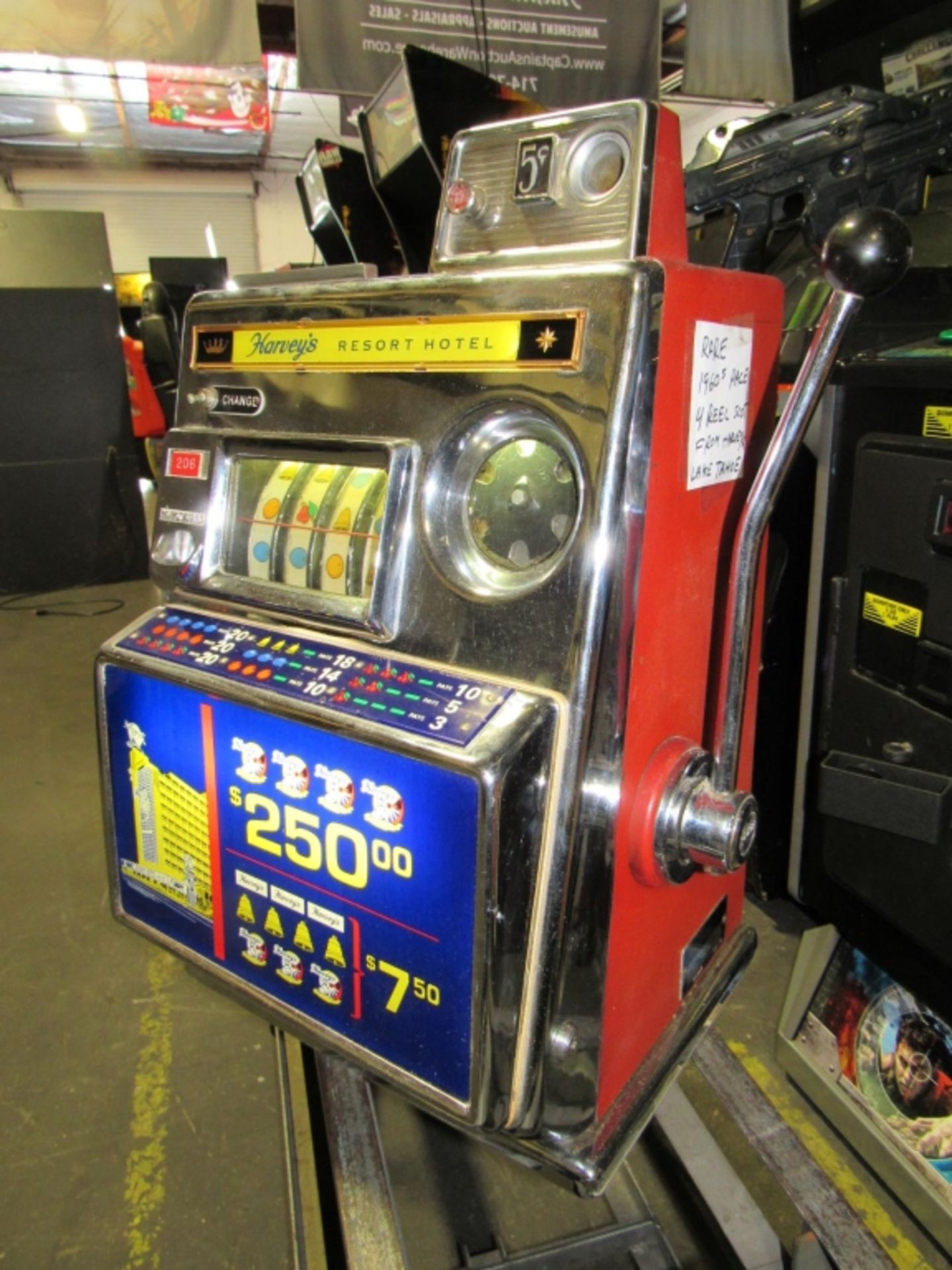 ANTIQUE 1960'S PACE MECHANICAL SLOT MACHINE - Image 2 of 4