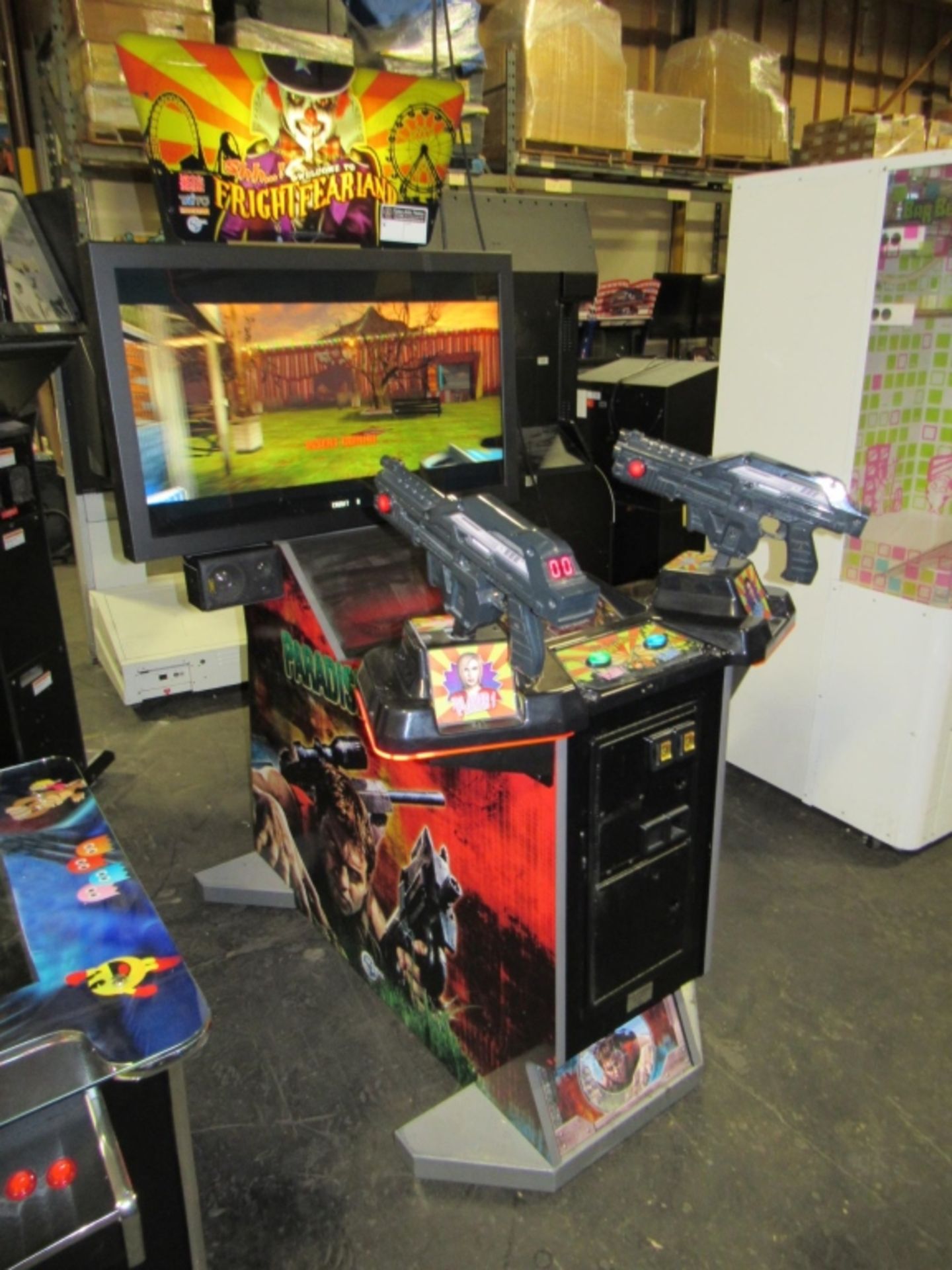 FRIGHT FEARLAND 42" LCD FIXED GUN ARCADE GAME - Image 5 of 7