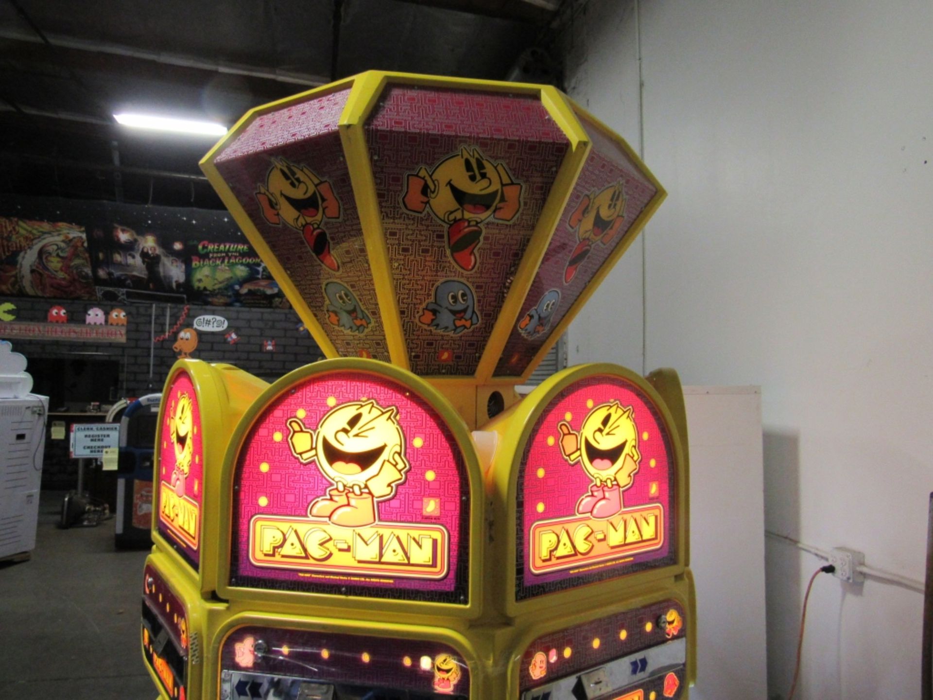 PACMAN 6 PLAYER PUSHER TICKET REDEMPTION GAME - Image 5 of 9