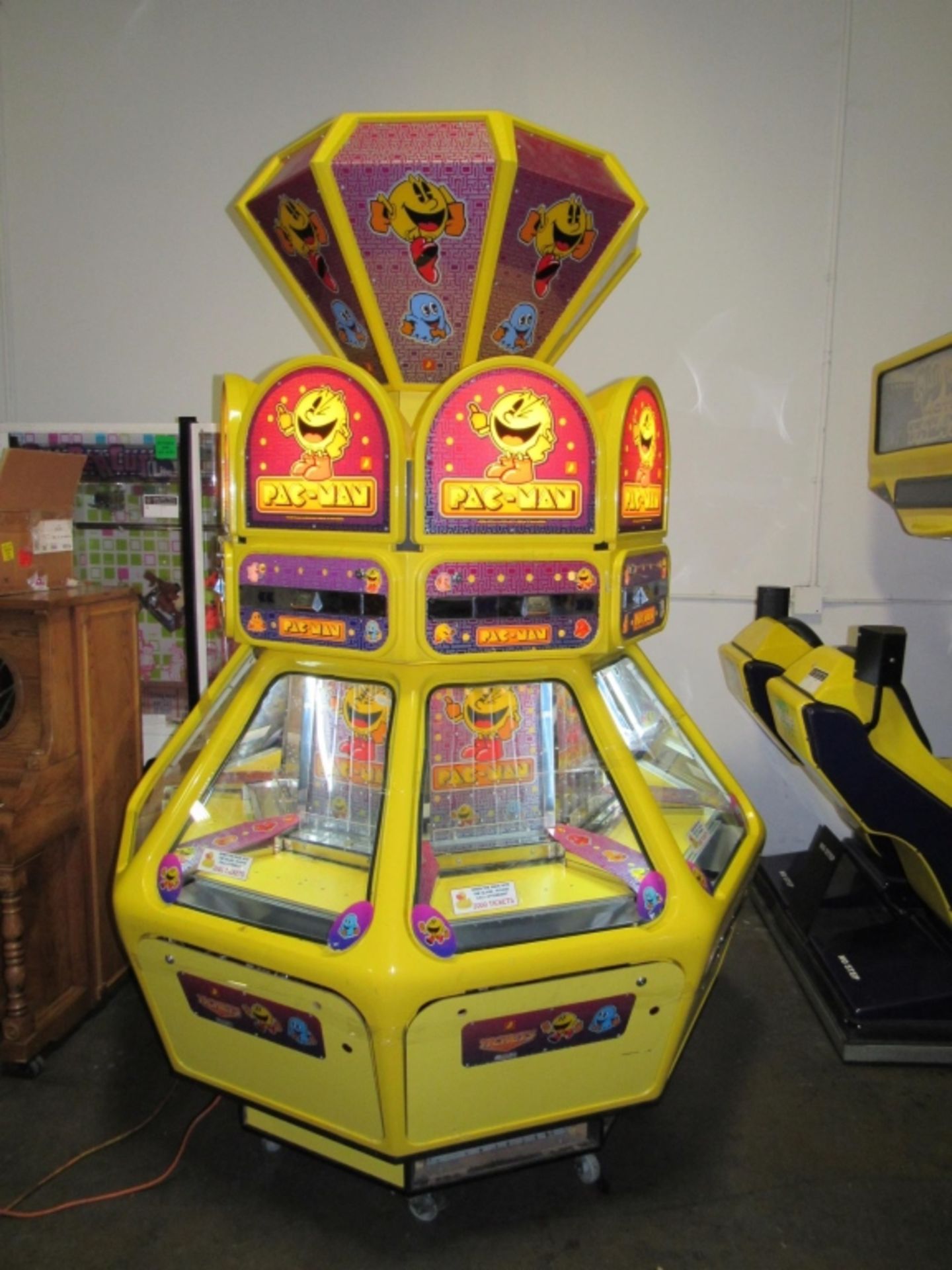 PACMAN 6 PLAYER PUSHER TICKET REDEMPTION GAME