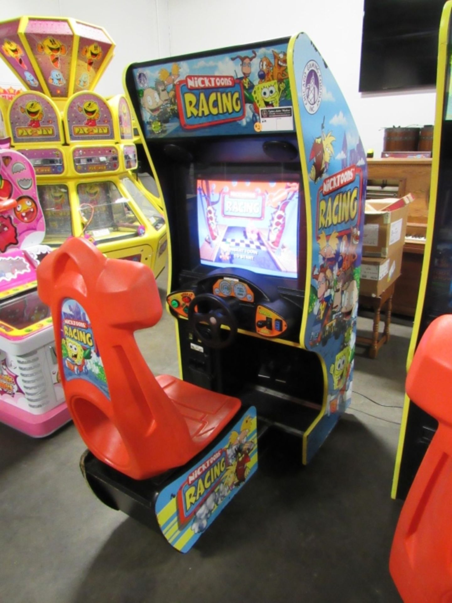 NICKTOONS RACING SITDOWN KIDS ARCADE GAME #2 - Image 2 of 5