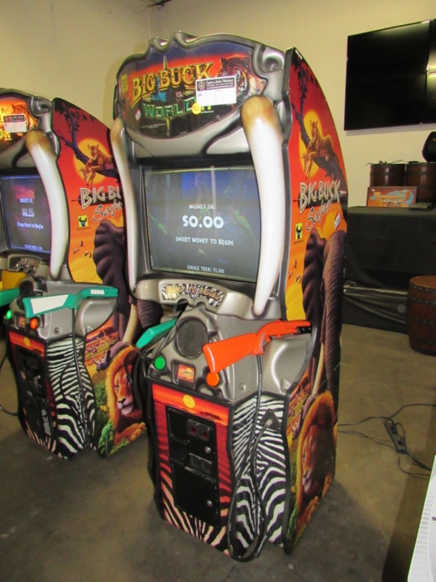 BIG BUCK WORLD SHOOTER ARCADE GAME RAW THRILLS #2 - Image 2 of 5