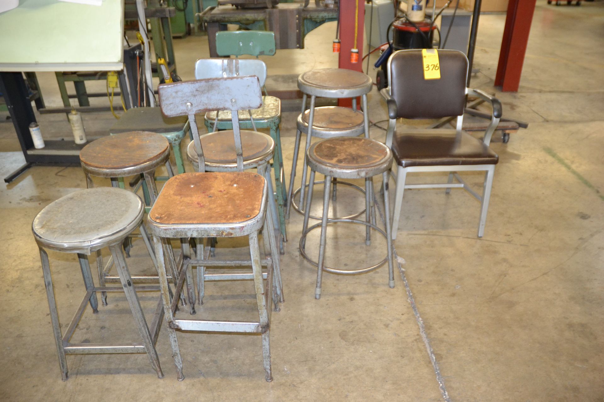 LOT - SHOP STOOLS / CHAIRS