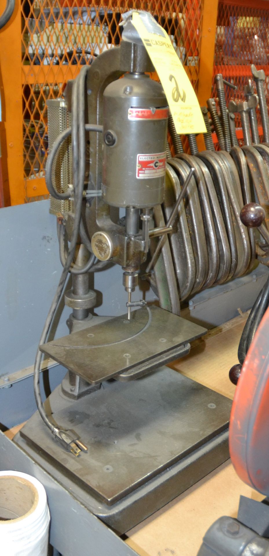 MILWAUKEE TABLE TOP DRILL PRESS, 106W