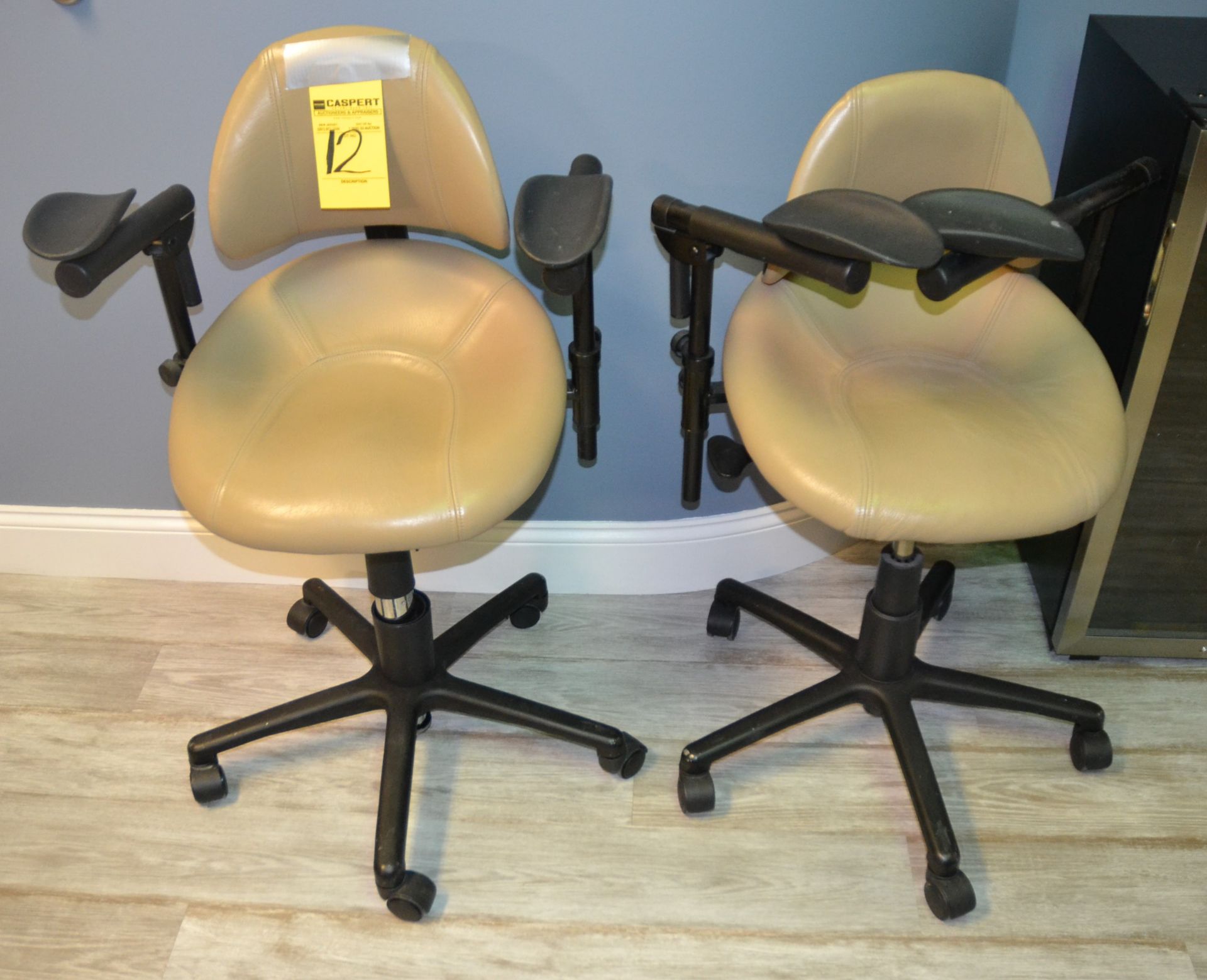 RGP DENTAL ERGONOMIC STOOLS